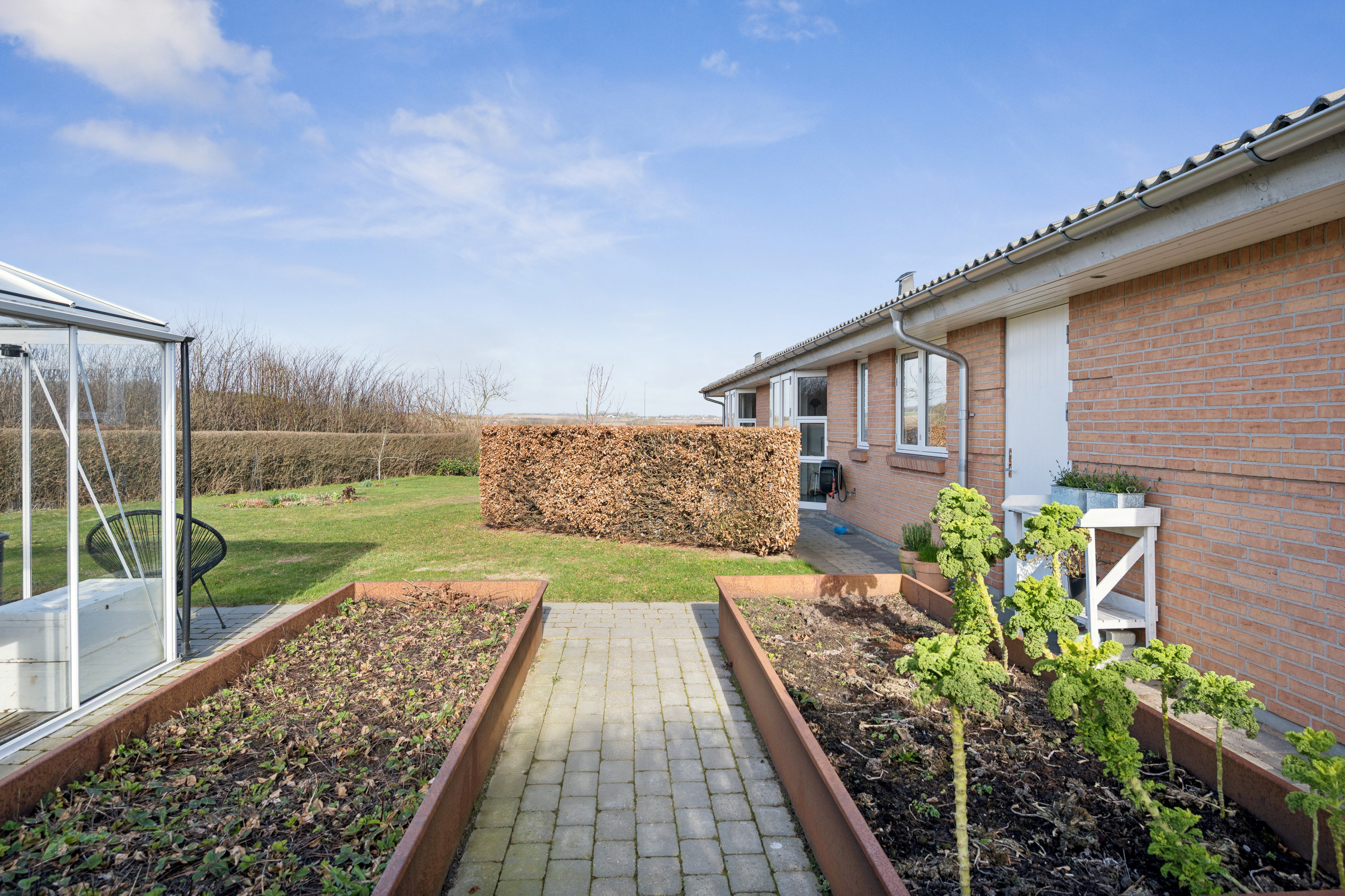 Fremhævet andet billede i fuldskærmstilstand. Billede af Søndermarken 97, Søften, 8382 Hinnerup