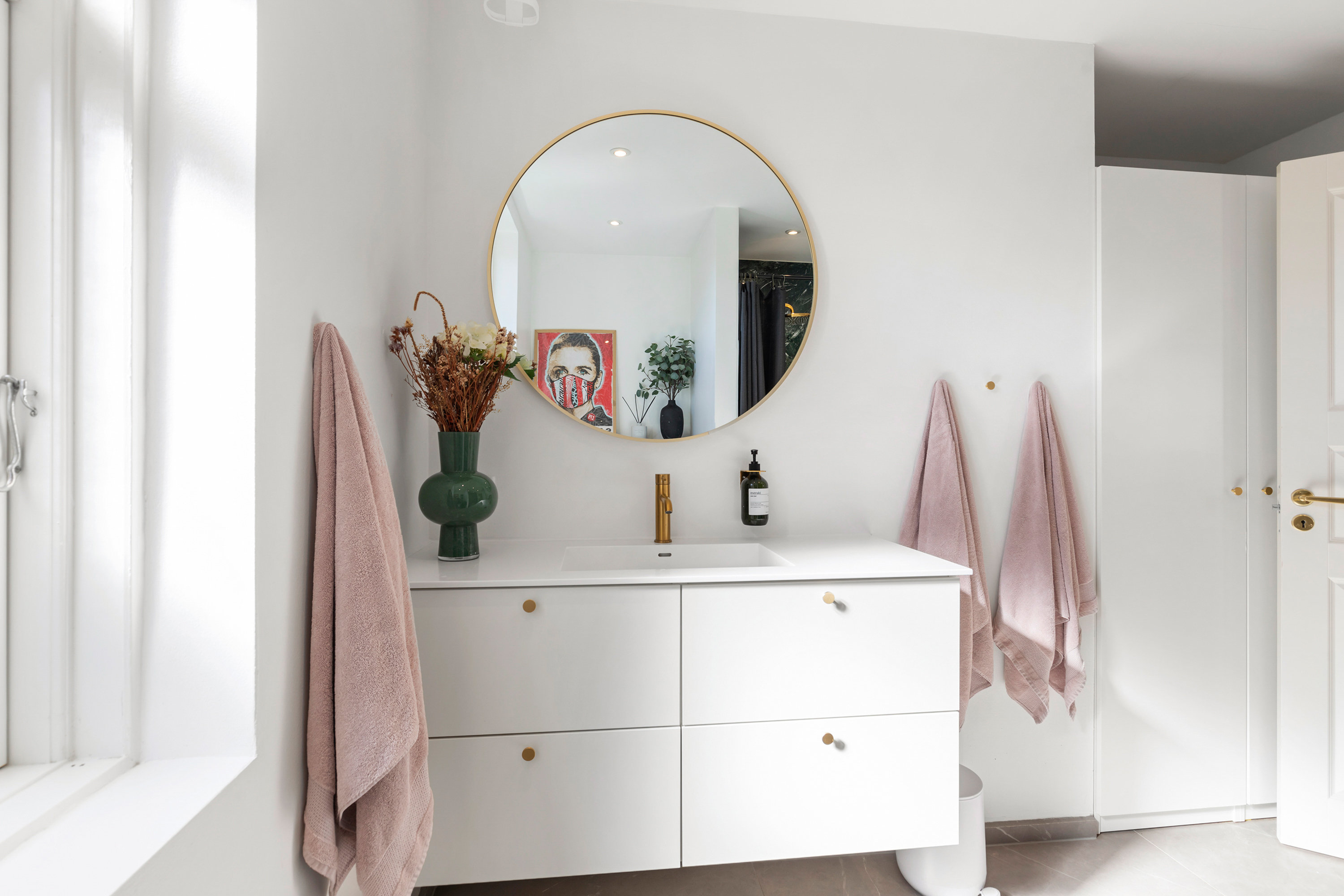 Fremhævet badeværelse billede i fuldskærmstilstand. Billede af Kattedamsvej 32, 9440 Aabybro