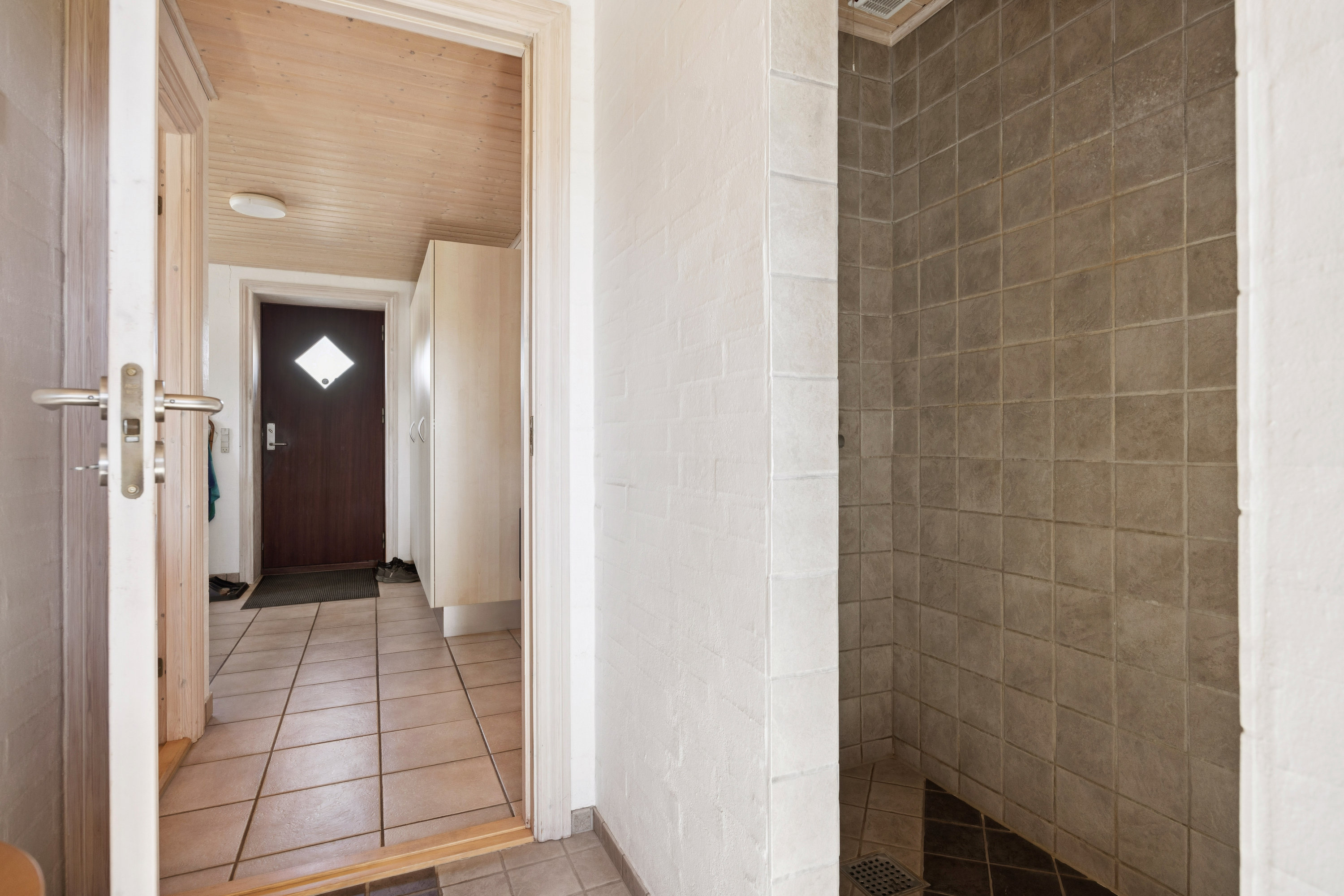 Fremhævet badeværelse billede i fuldskærmstilstand. Billede af Houvej 225, 9362 Gandrup