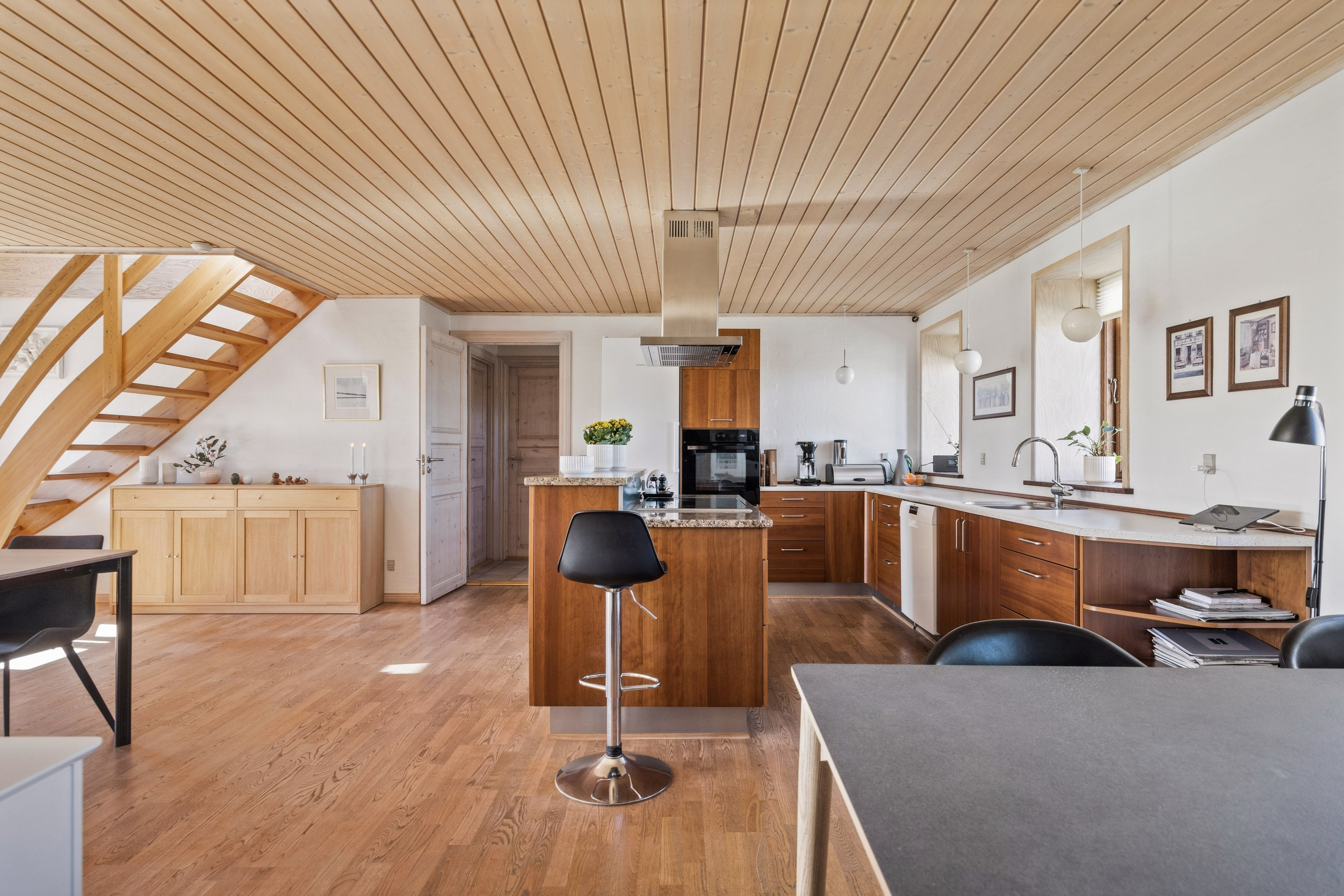 Fremhævet stue billede i fuldskærmstilstand. Billede af Houvej 225, 9362 Gandrup