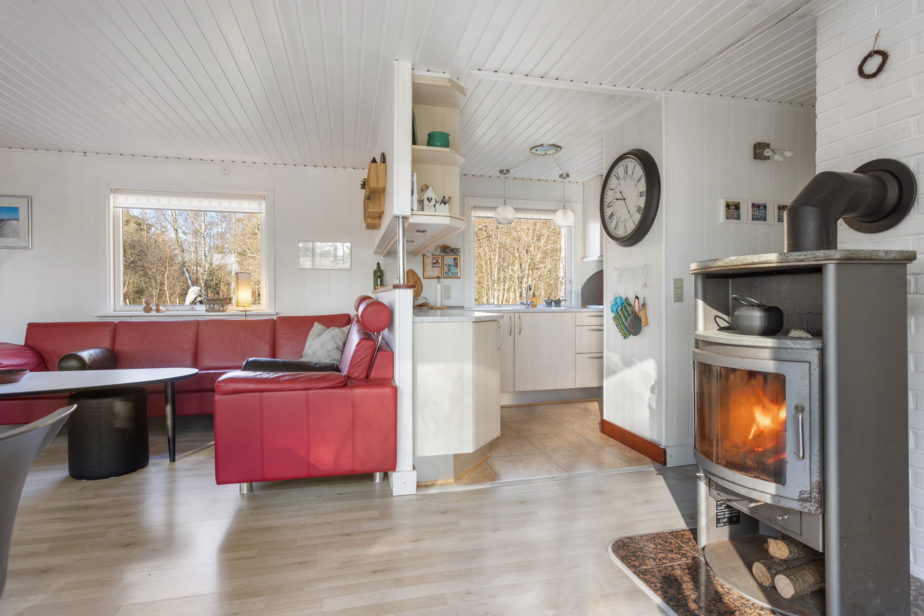 Fremhævet stue billede i fuldskærmstilstand. Billede af Lynglund 5, Lyngså, 9300 Sæby