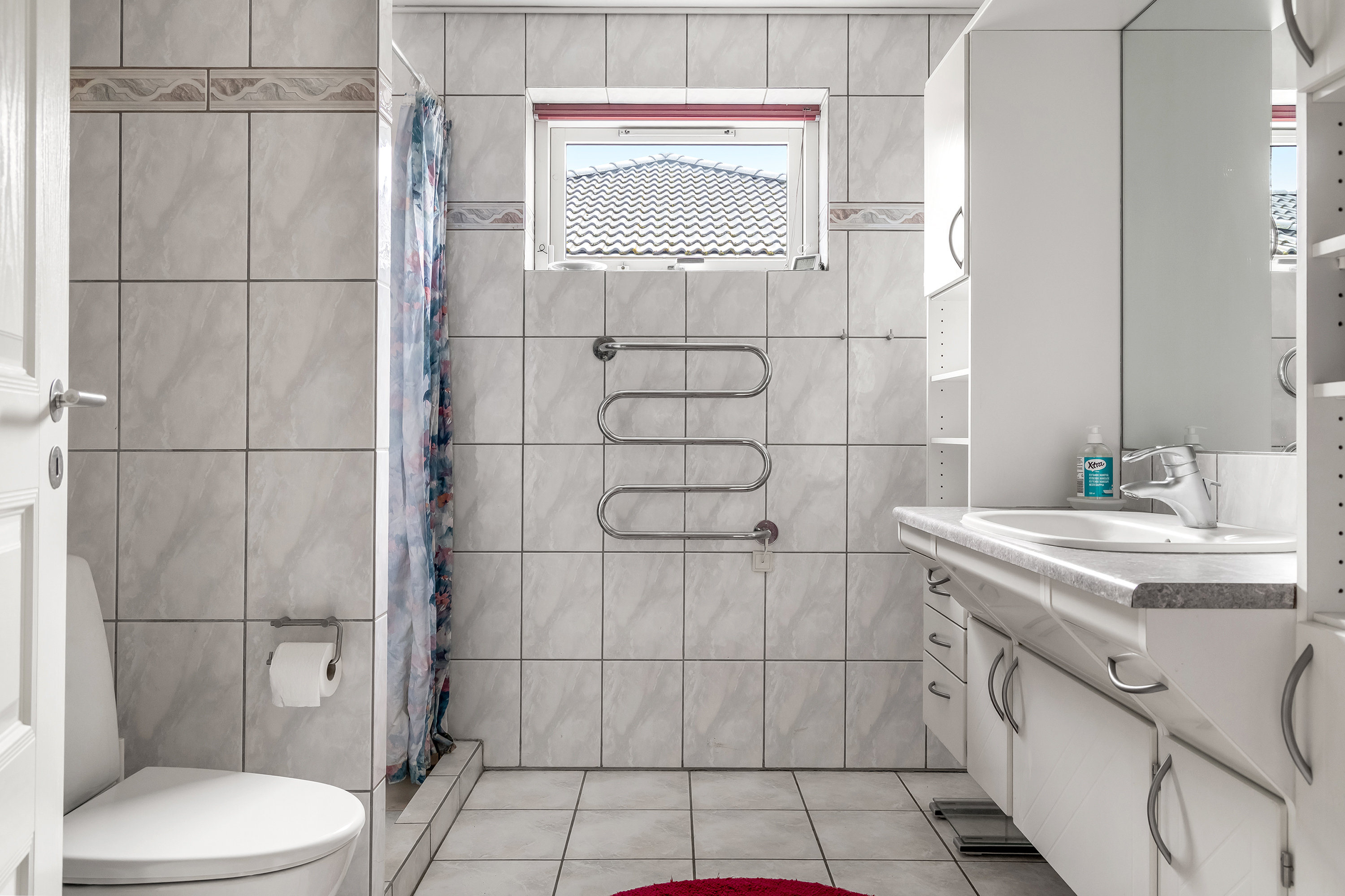 Fremhævet badeværelse billede i fuldskærmstilstand. Billede af Fasanvej 25, 3660 Stenløse