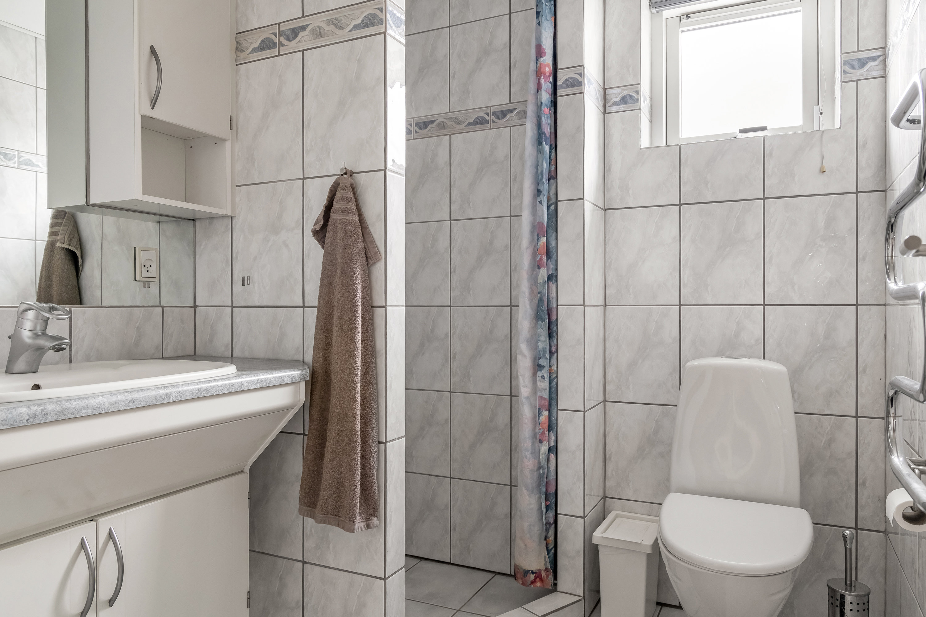 Fremhævet badeværelse billede i fuldskærmstilstand. Billede af Fasanvej 25, 3660 Stenløse