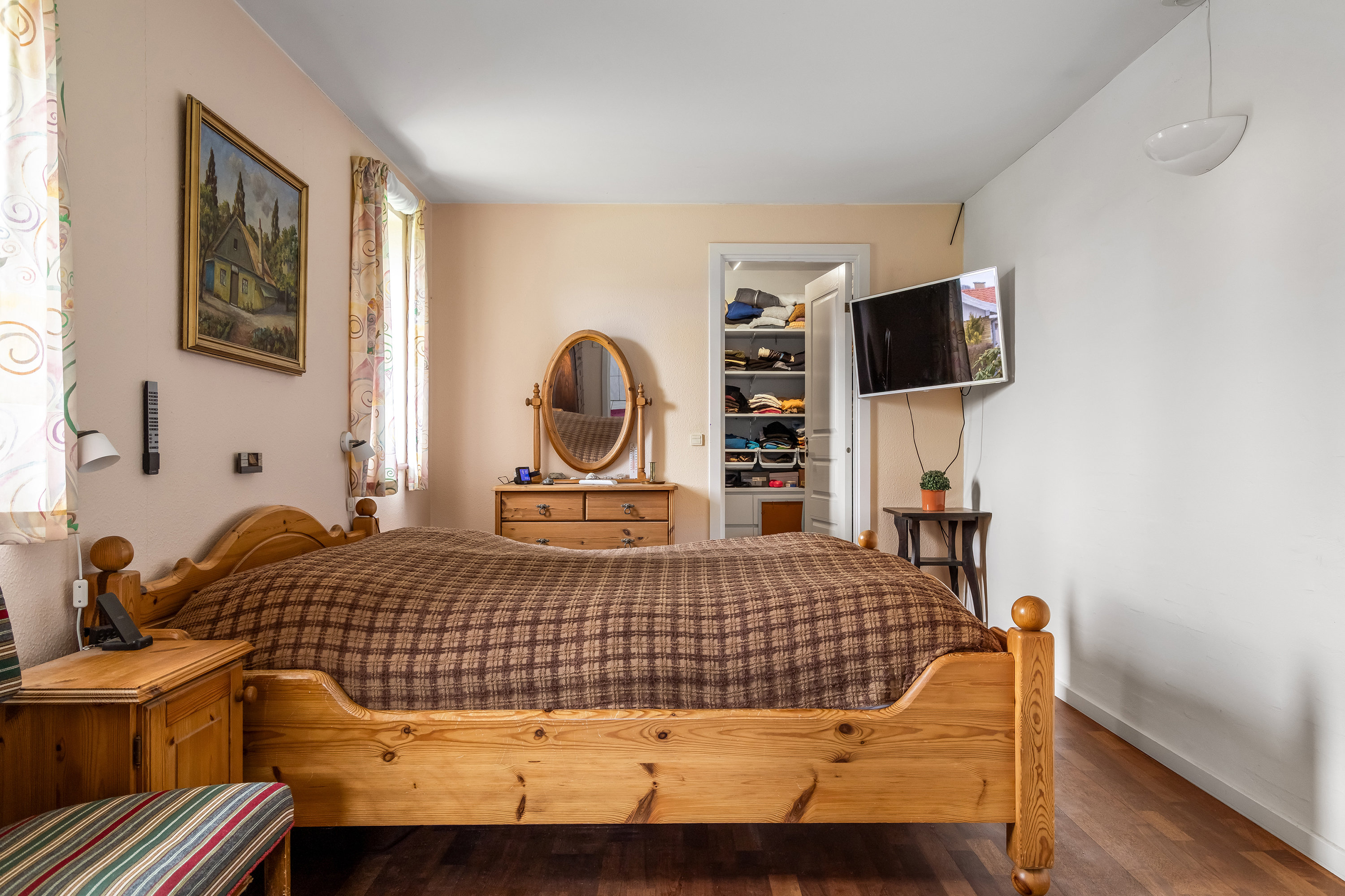 Fremhævet soveværelse billede i fuldskærmstilstand. Billede af Fasanvej 25, 3660 Stenløse