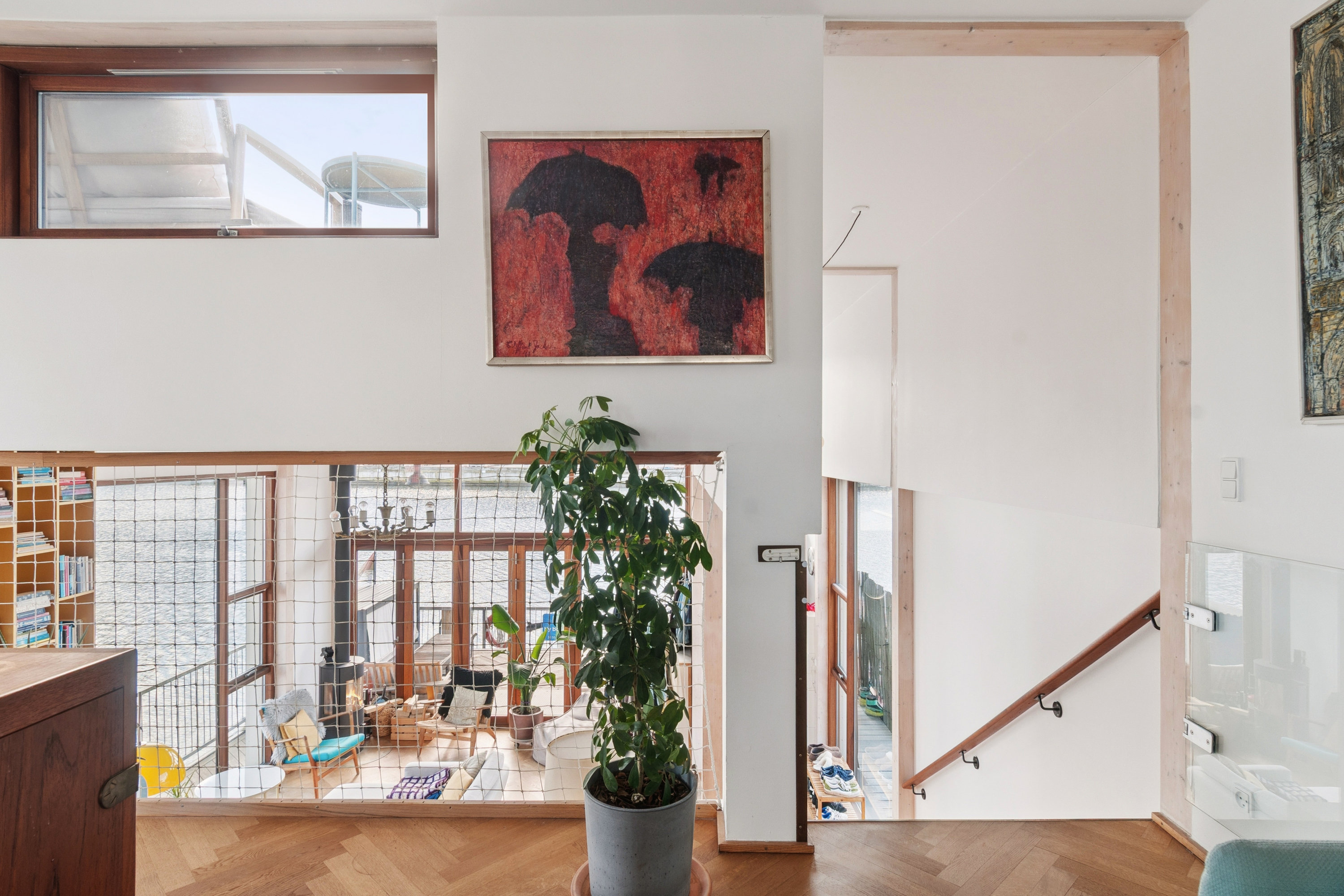 Fremhævet stue billede i fuldskærmstilstand. Billede af Linus Paulings Vej 1, 2450 København SV