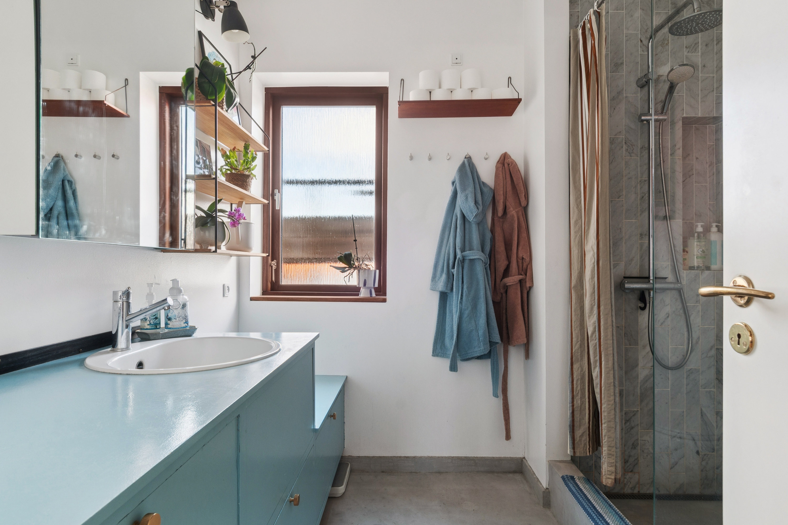 Fremhævet badeværelse billede i fuldskærmstilstand. Billede af Linus Paulings Vej 1, 2450 København SV