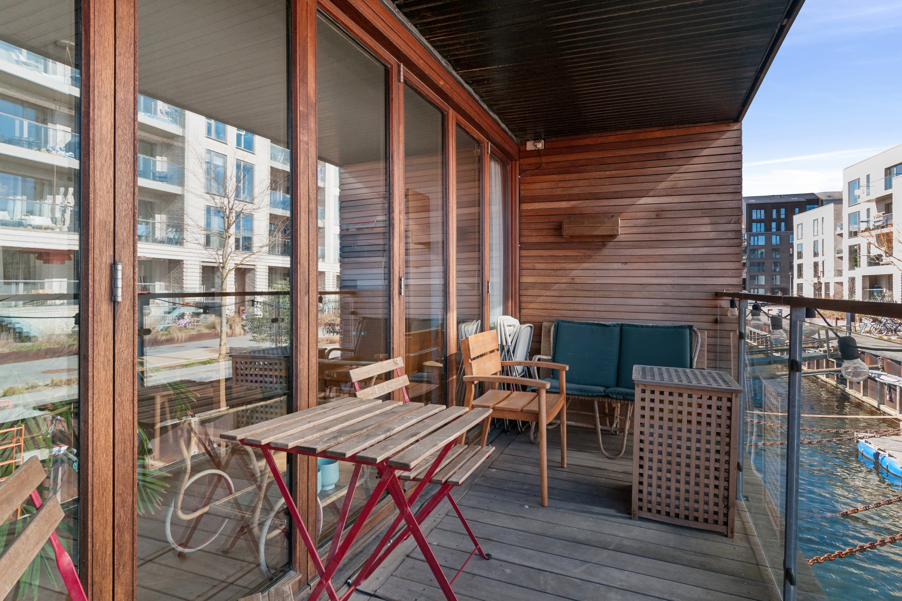 Fremhævet altan billede i fuldskærmstilstand. Billede af Linus Paulings Vej 1, 2450 København SV