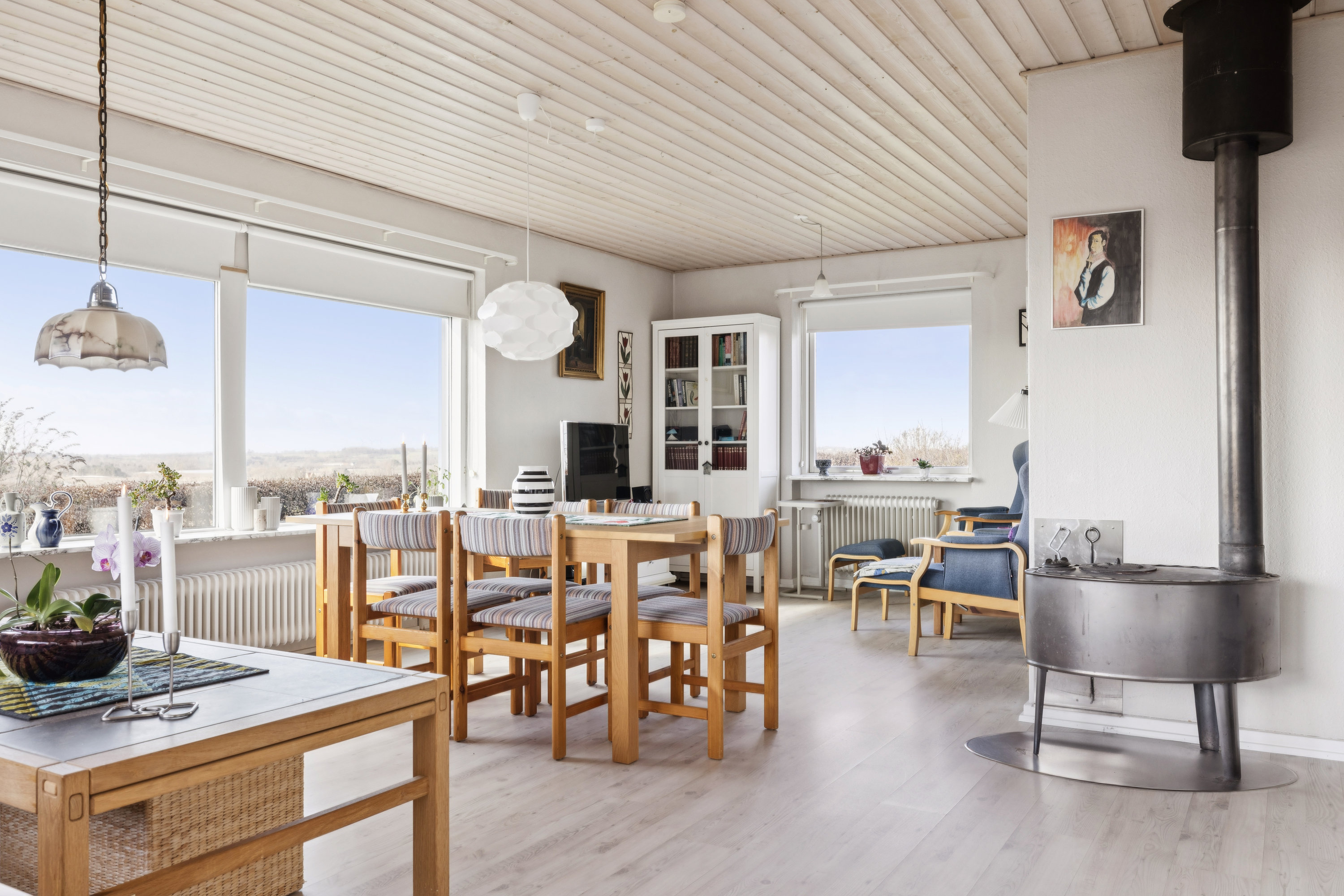 Fremhævet stue billede i fuldskærmstilstand. Billede af Grave Banke 8, Strandby Mk, 5683 Haarby