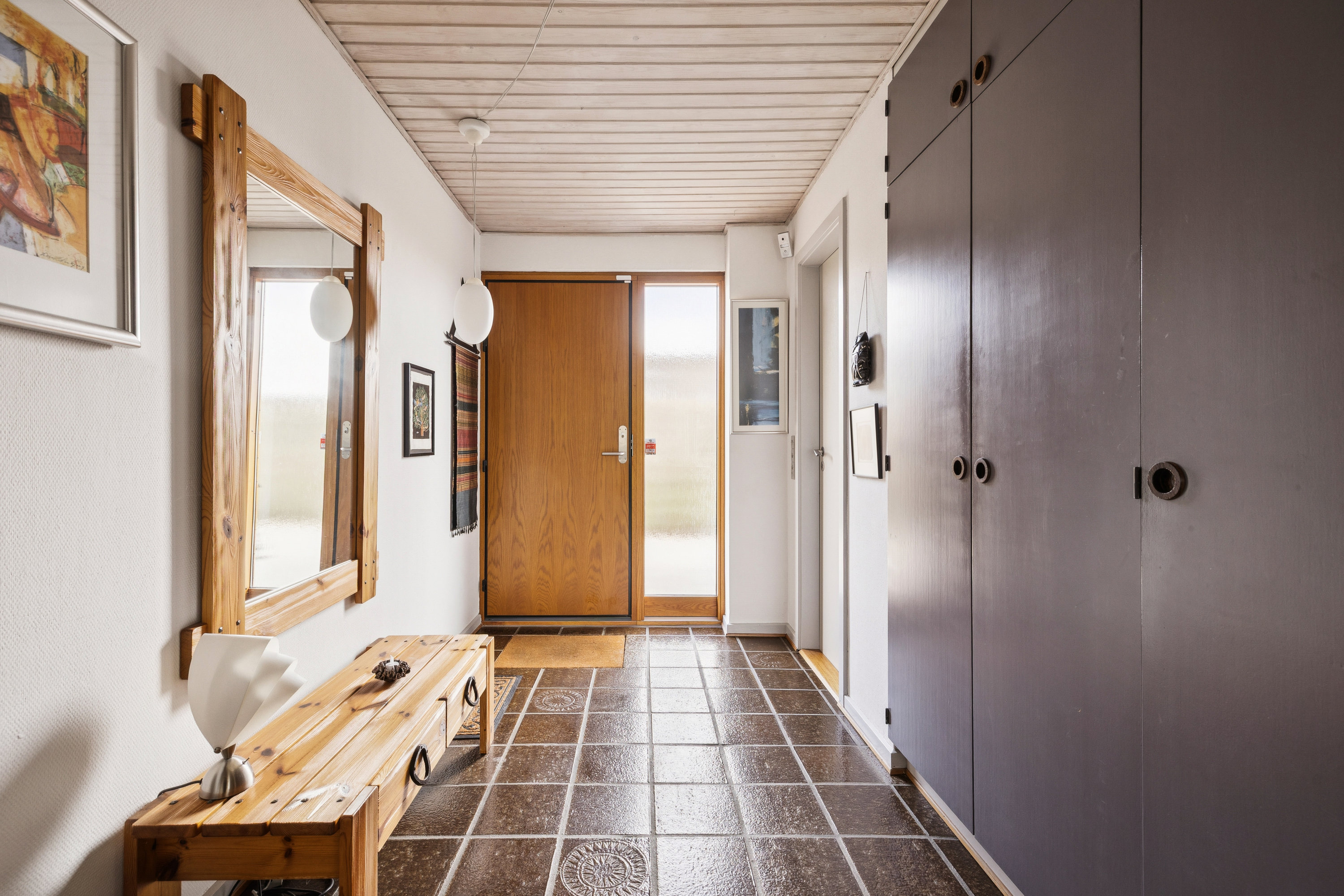 Fremhævet entré billede i fuldskærmstilstand. Billede af Skrænten 12, Vrold, 8660 Skanderborg