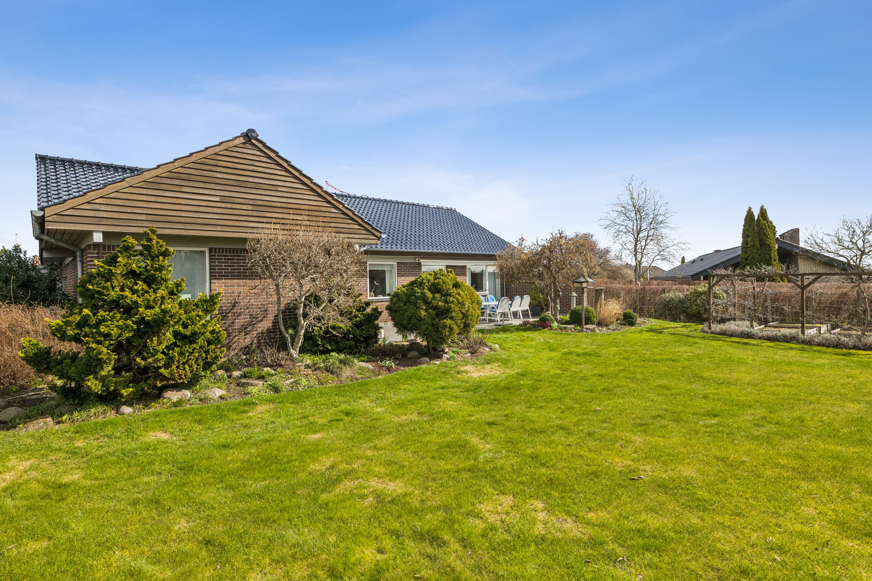 Fremhævet have billede i fuldskærmstilstand. Billede af Skrænten 12, Vrold, 8660 Skanderborg