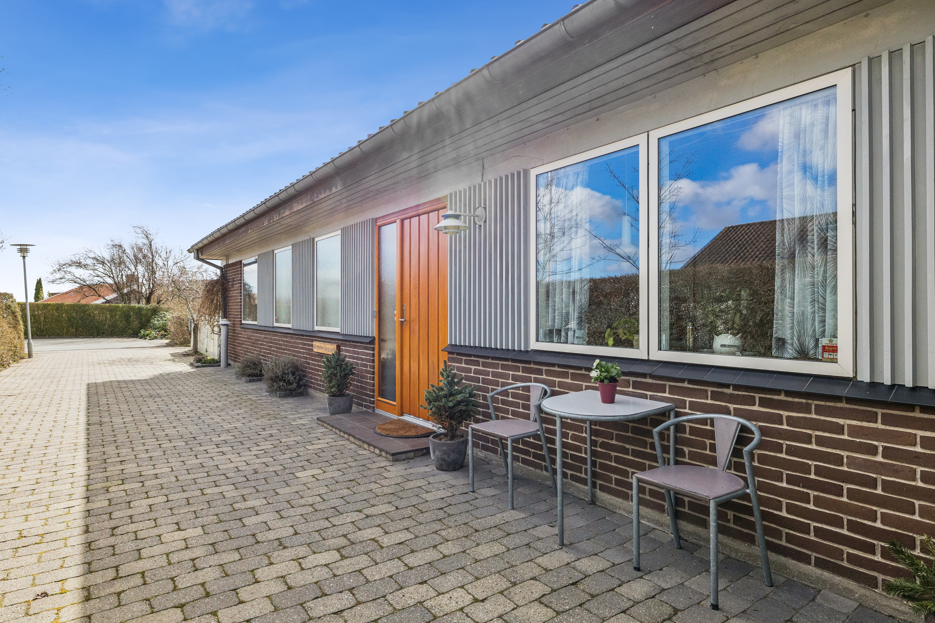 Fremhævet indgang billede i fuldskærmstilstand. Billede af Skrænten 12, Vrold, 8660 Skanderborg