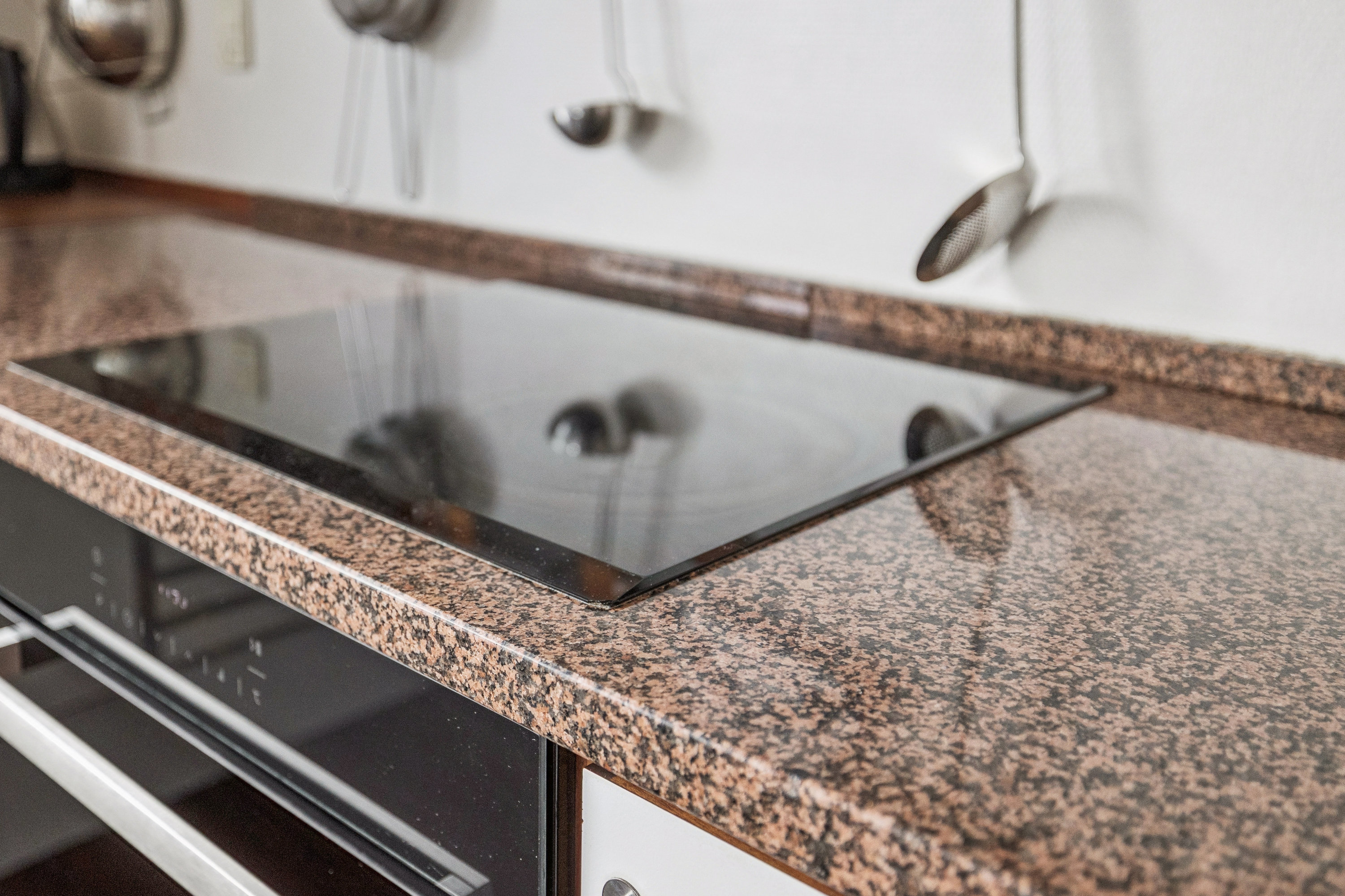 Fremhævet køkken billede i fuldskærmstilstand. Billede af Skrænten 12, Vrold, 8660 Skanderborg