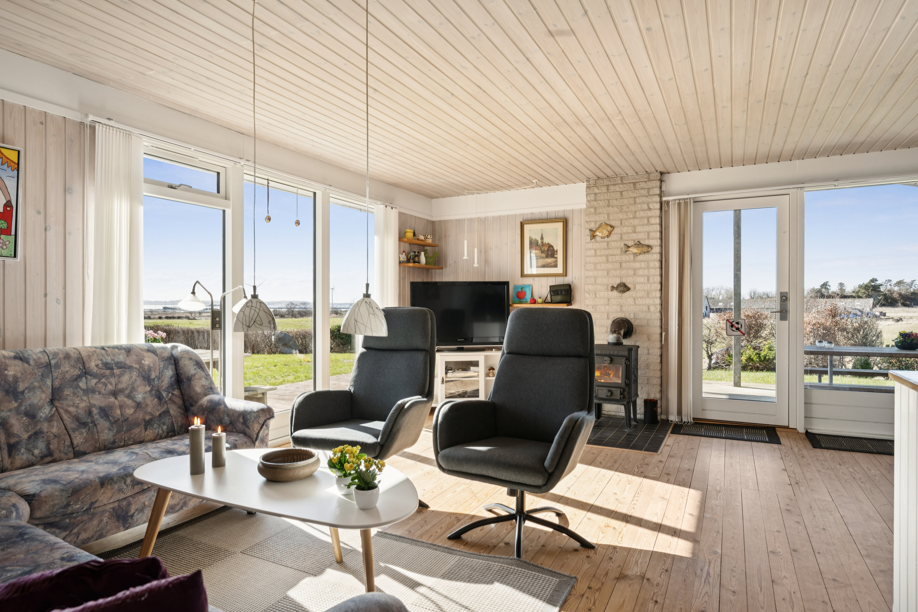 Fremhævet stue billede i fuldskærmstilstand. Billede af Brunkløvervej 14, Øer Strand, 8400 Ebeltoft