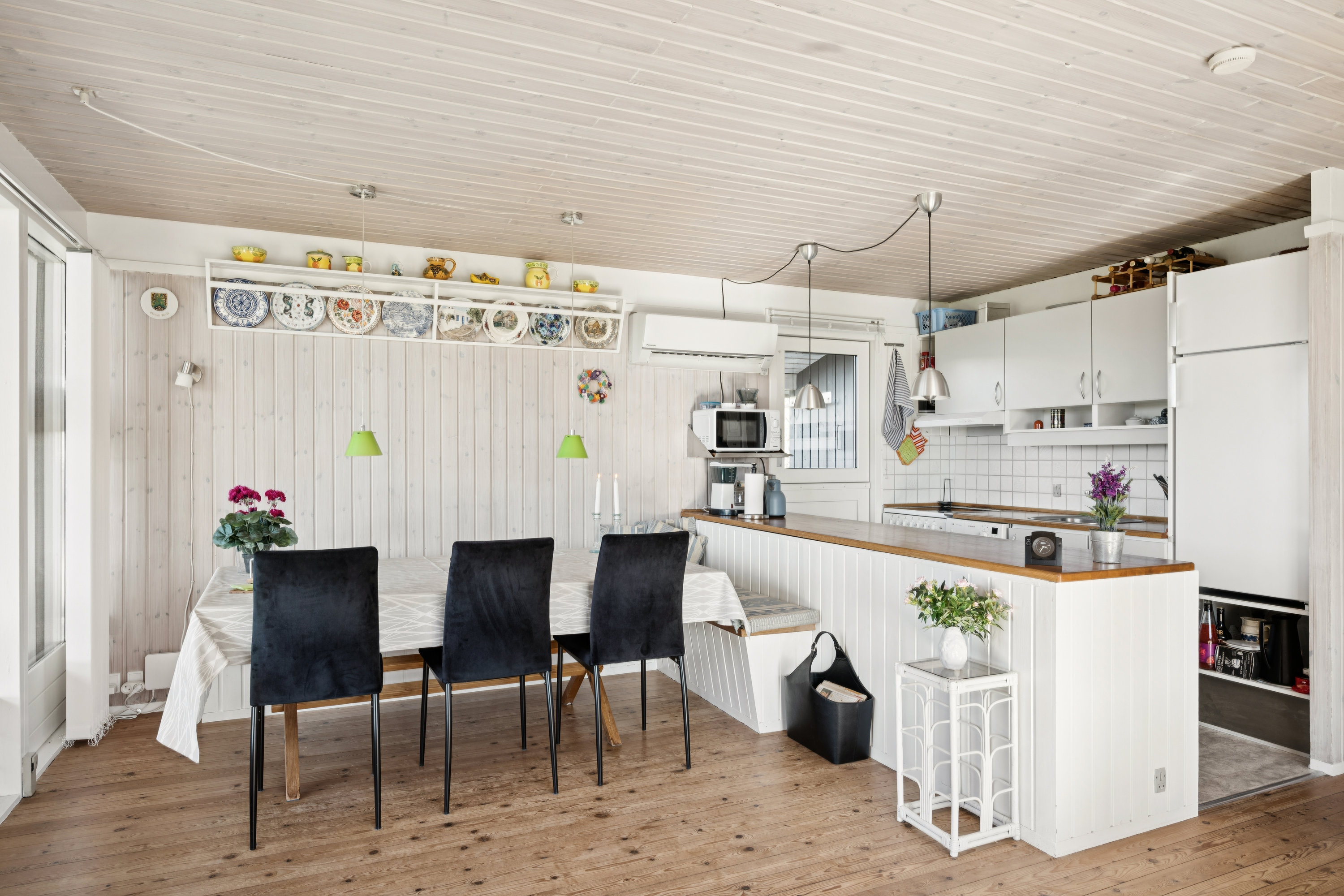 Fremhævet alrum billede i fuldskærmstilstand. Billede af Brunkløvervej 14, Øer Strand, 8400 Ebeltoft