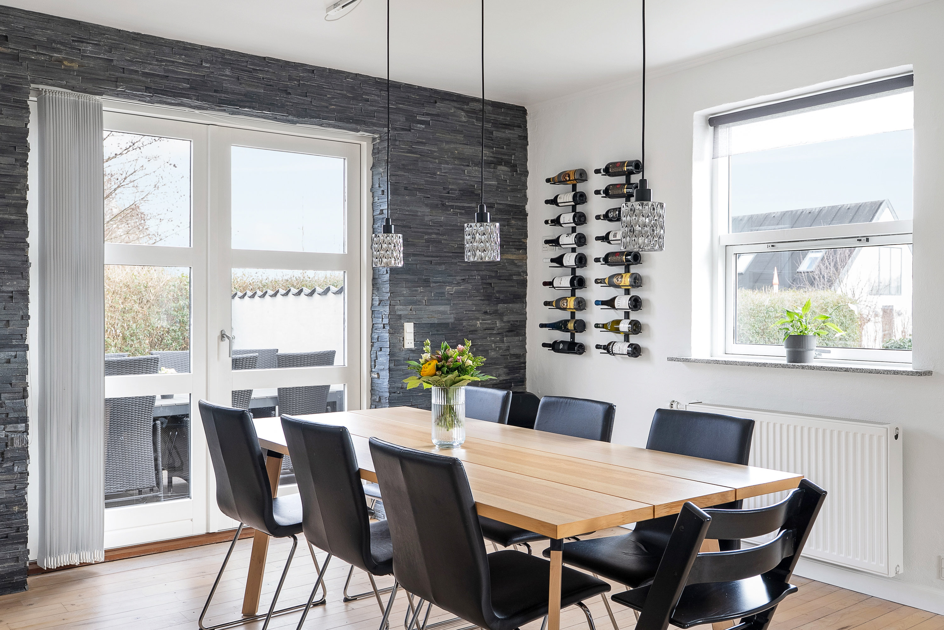 Fremhævet stue billede i fuldskærmstilstand. Billede af Præstevej 54, Korup, 5210 Odense NV