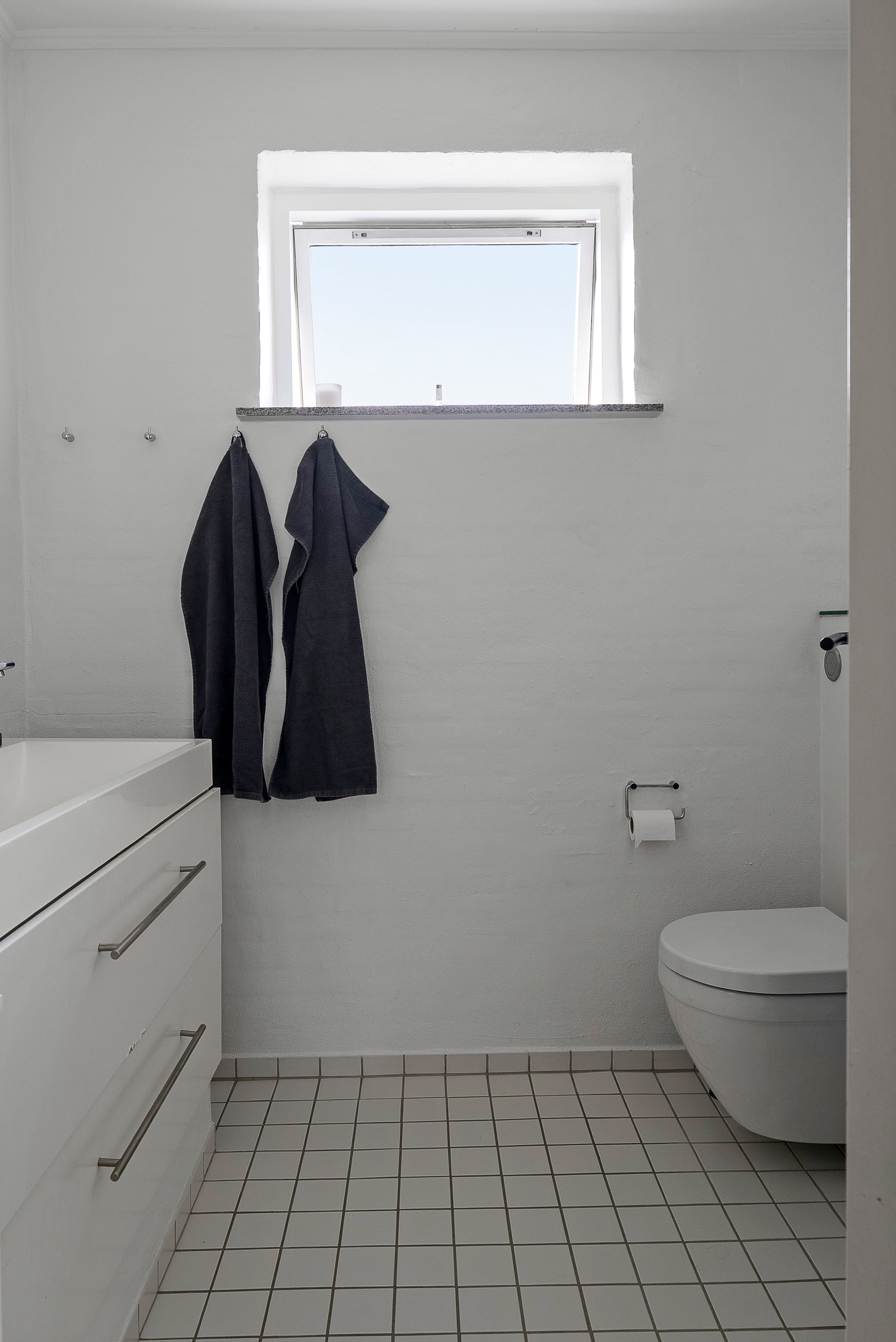 Fremhævet badeværelse billede i fuldskærmstilstand. Billede af Præstevej 54, Korup, 5210 Odense NV