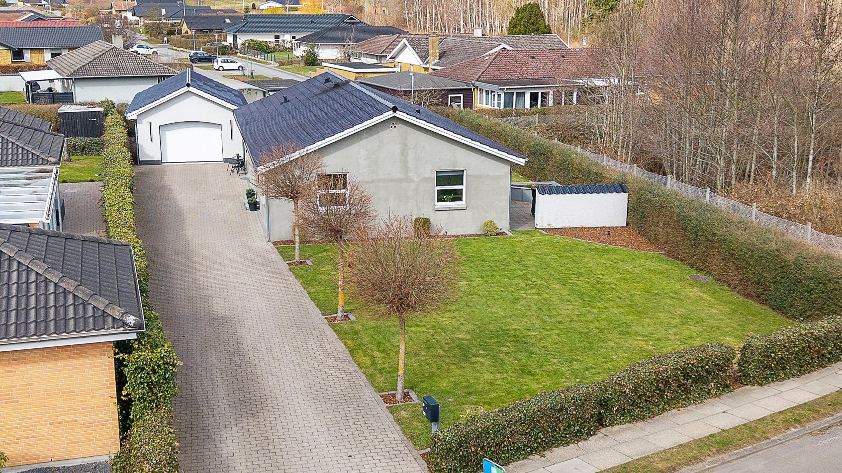 Fremhævet facade billede i fuldskærmstilstand. Billede af Præstevej 54, Korup, 5210 Odense NV