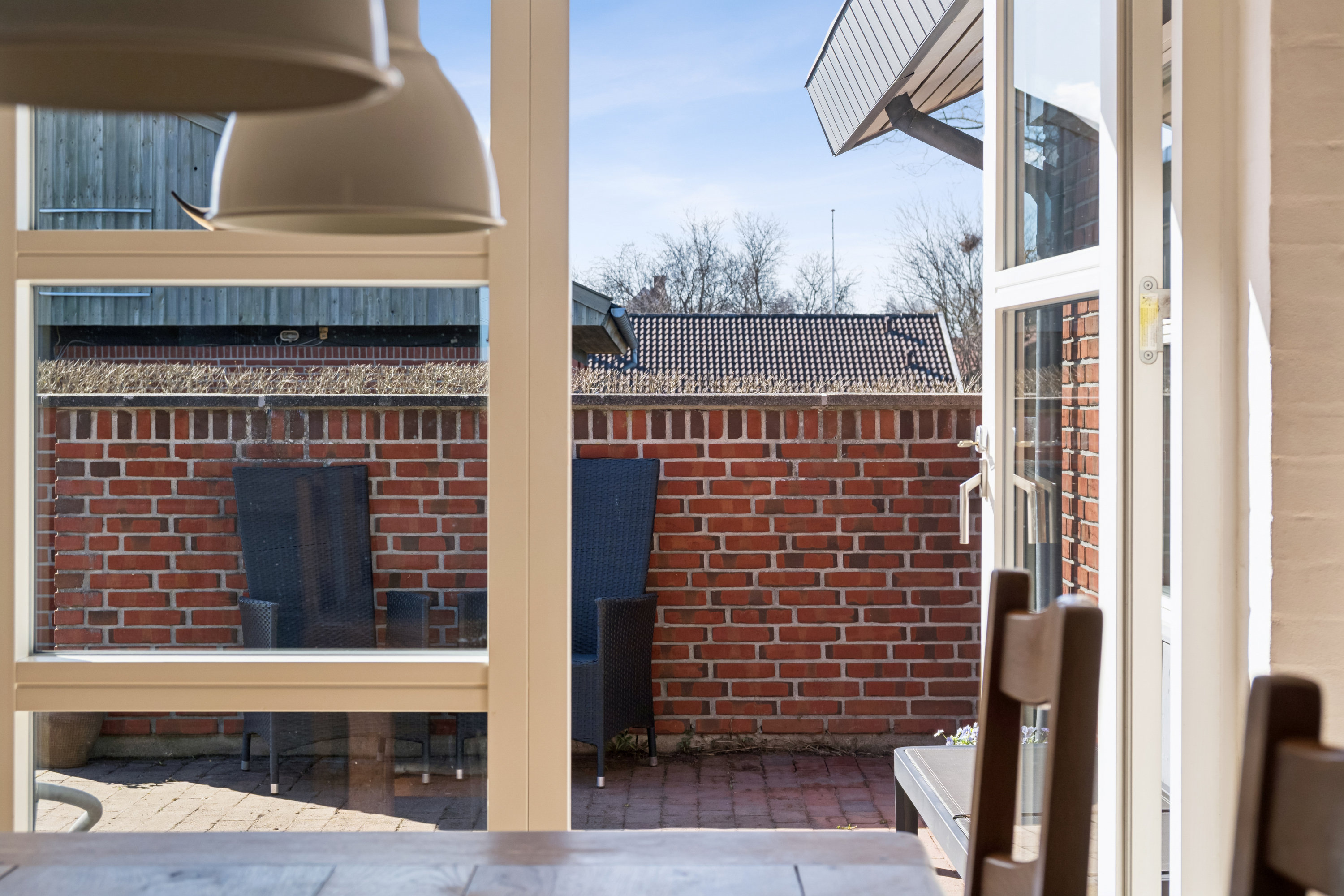 Fremhævet terrasse billede i fuldskærmstilstand. Billede af Axel Munchsvej 34, 8550 Ryomgård