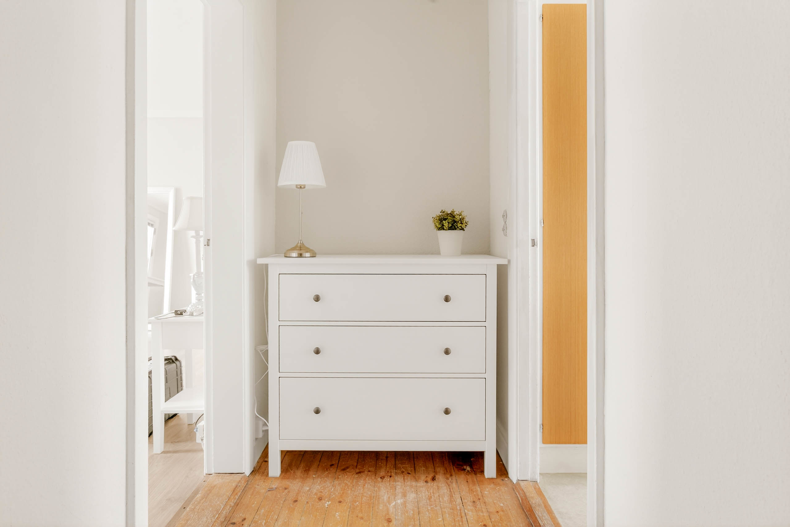 Fremhævet gang billede i fuldskærmstilstand. Billede af Højagerparken 4, st.. tv., 2750 Ballerup