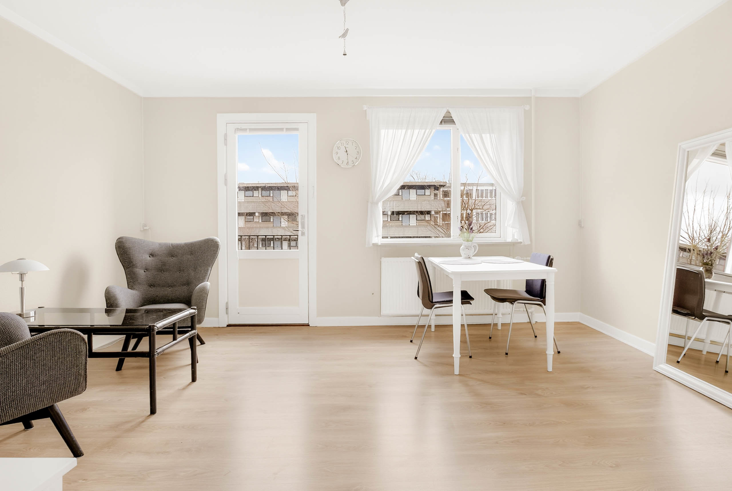 Fremhævet stue billede i fuldskærmstilstand. Billede af Højagerparken 4, st.. tv., 2750 Ballerup