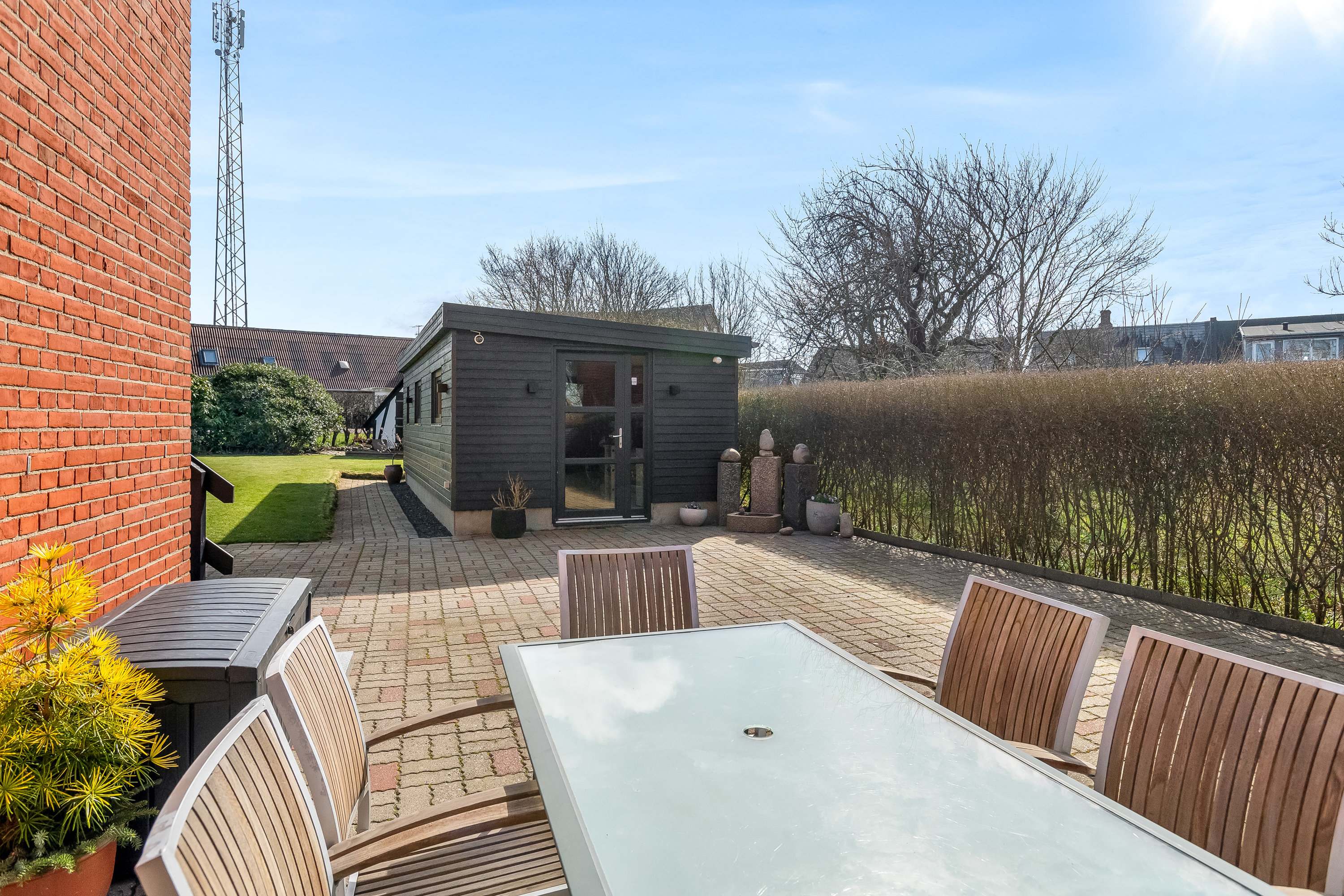 Fremhævet terrasse billede i fuldskærmstilstand. Billede af Lindevej 5, 7620 Lemvig