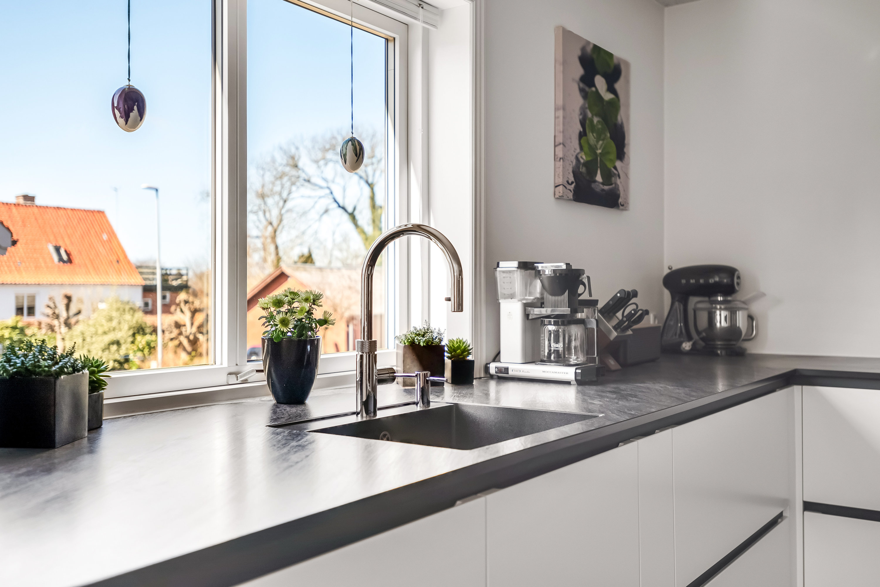 Fremhævet køkken alrum billede i fuldskærmstilstand. Billede af Lindevej 5, 7620 Lemvig