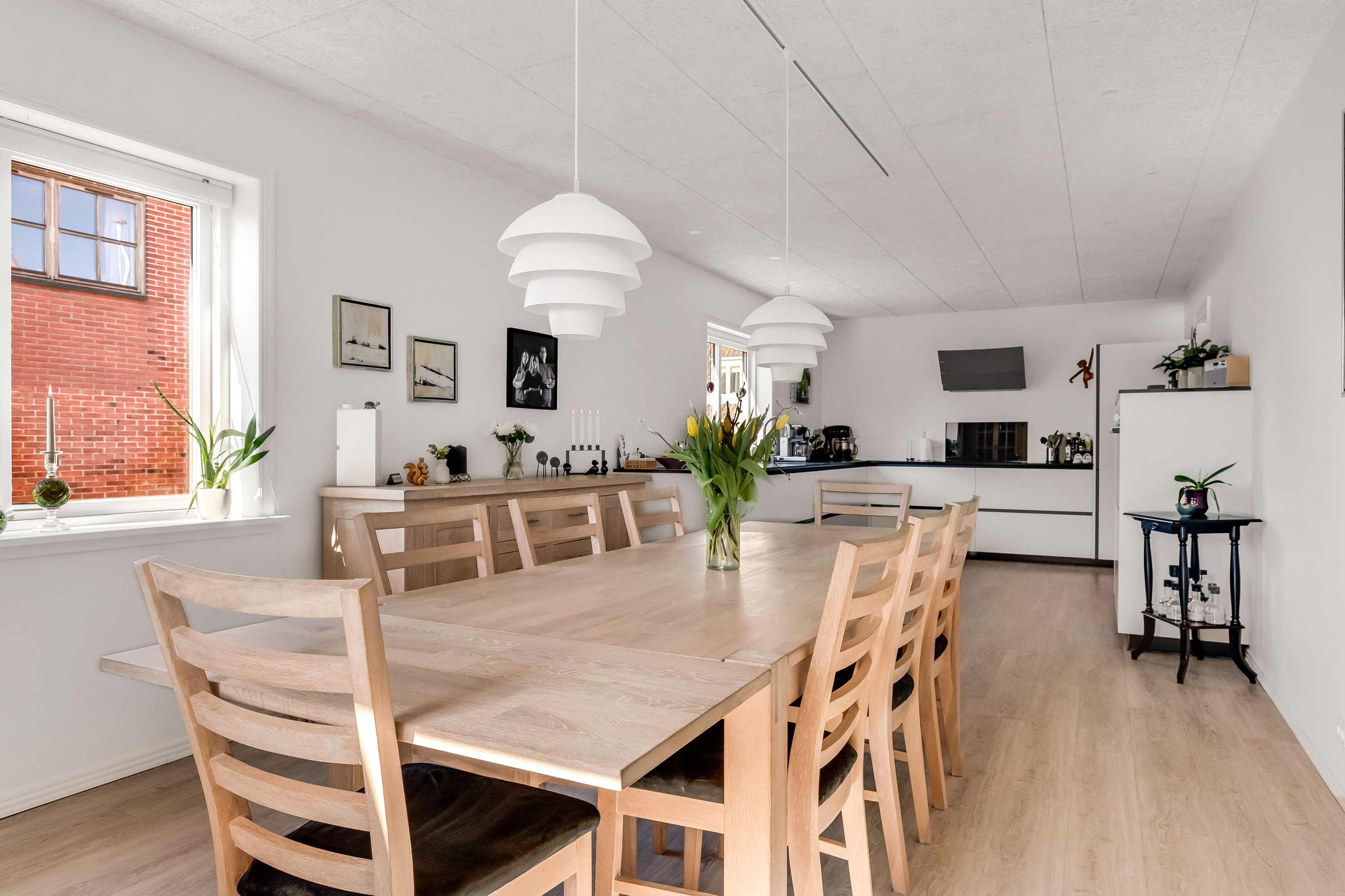 Fremhævet køkken alrum billede i fuldskærmstilstand. Billede af Lindevej 5, 7620 Lemvig