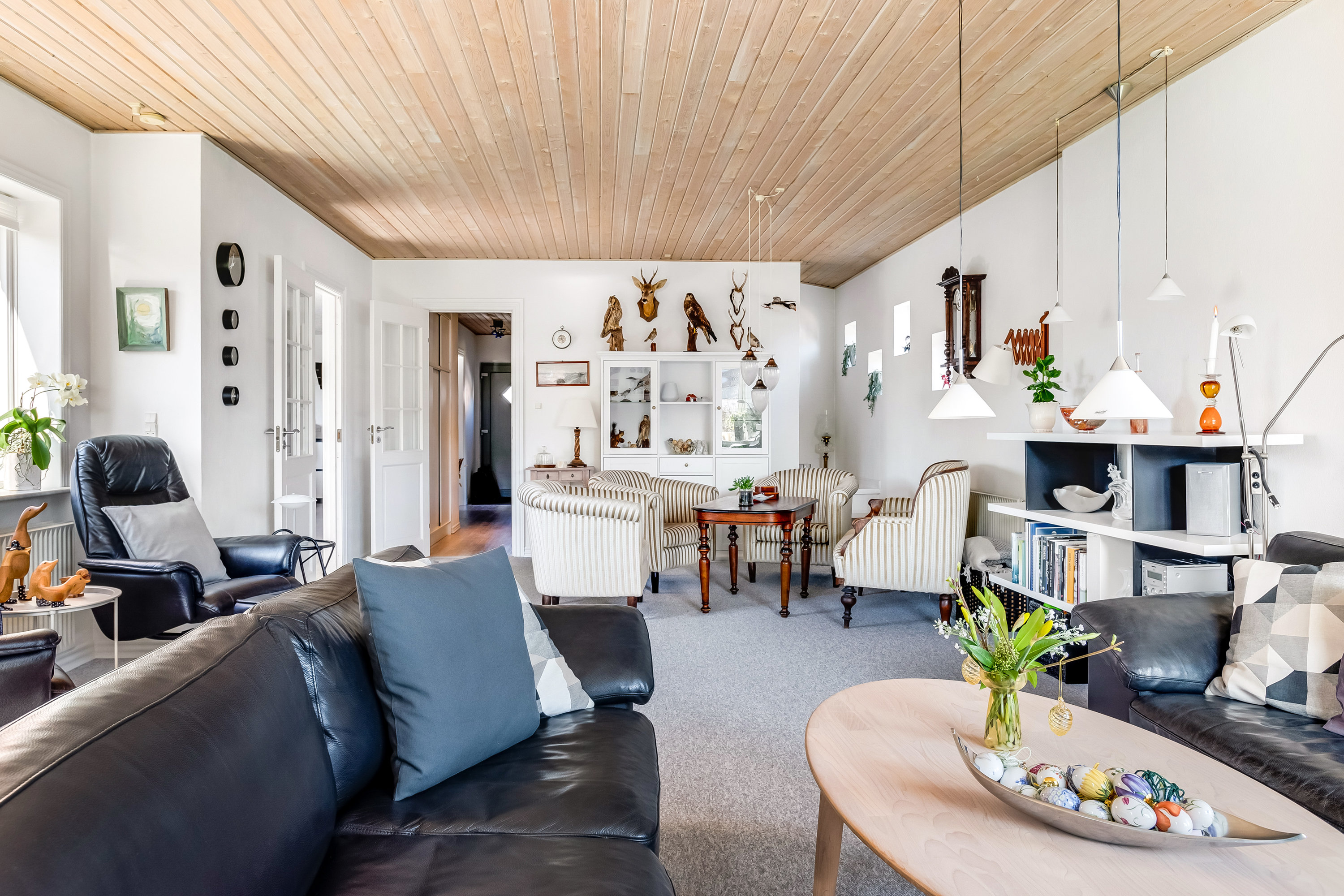 Fremhævet stue billede i fuldskærmstilstand. Billede af Lindevej 5, 7620 Lemvig