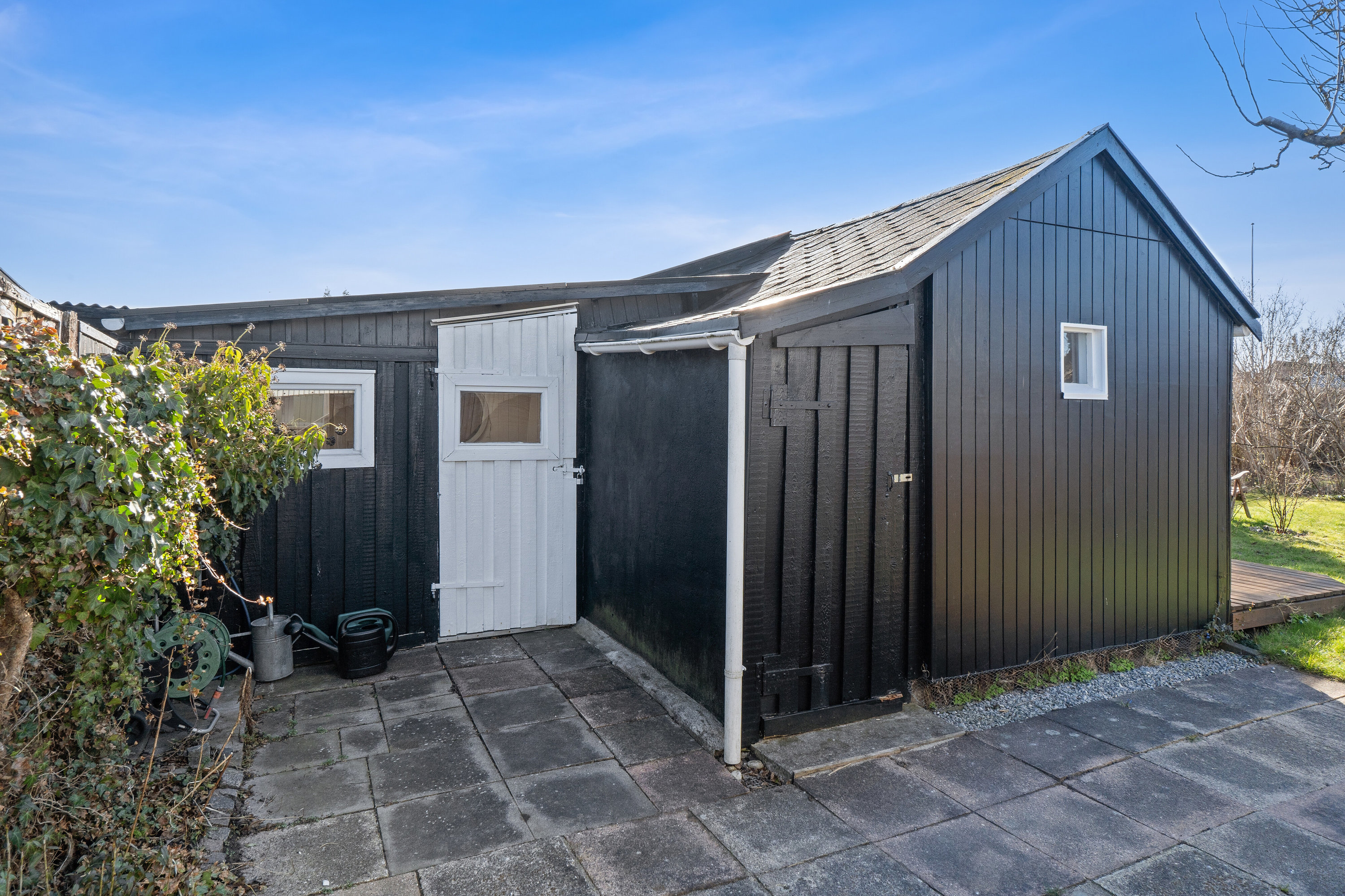 Fremhævet set fra vejen billede i fuldskærmstilstand. Billede af Solsikkestien 16, 2610 Rødovre