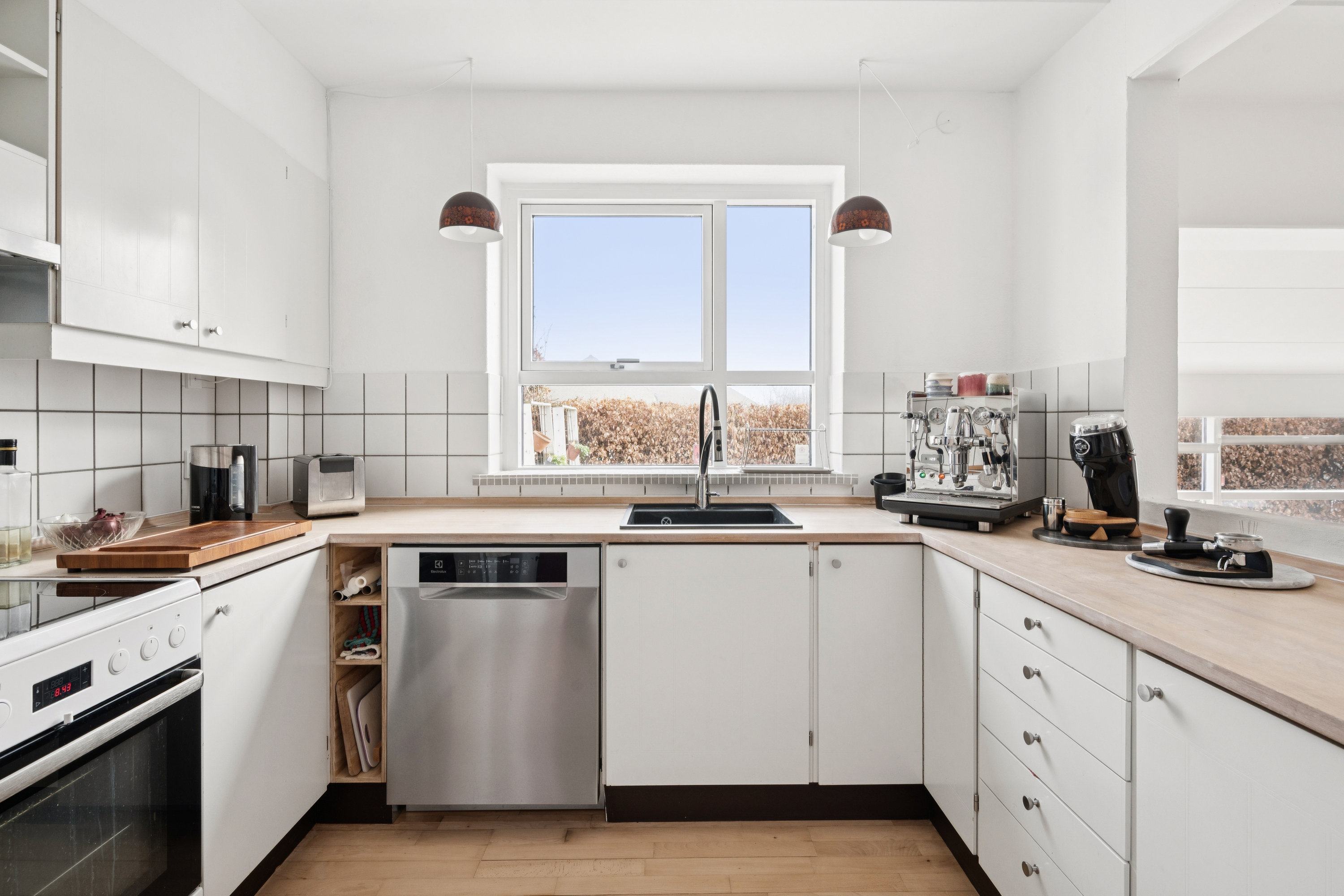 Fremhævet køkken billede i fuldskærmstilstand. Billede af Skejbygårdsvej 236, 8240 Risskov