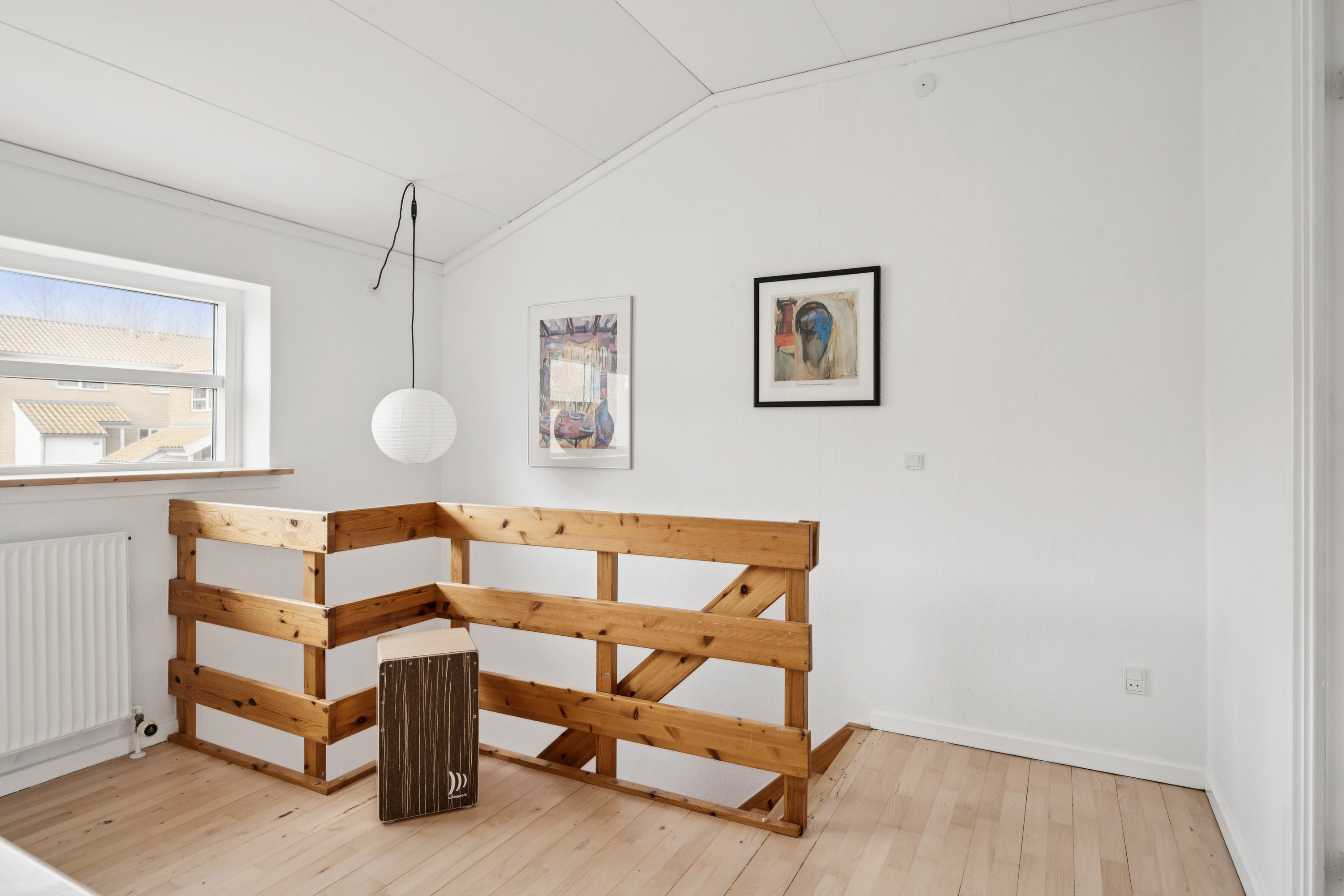 Fremhævet stue billede i fuldskærmstilstand. Billede af Skejbygårdsvej 236, 8240 Risskov