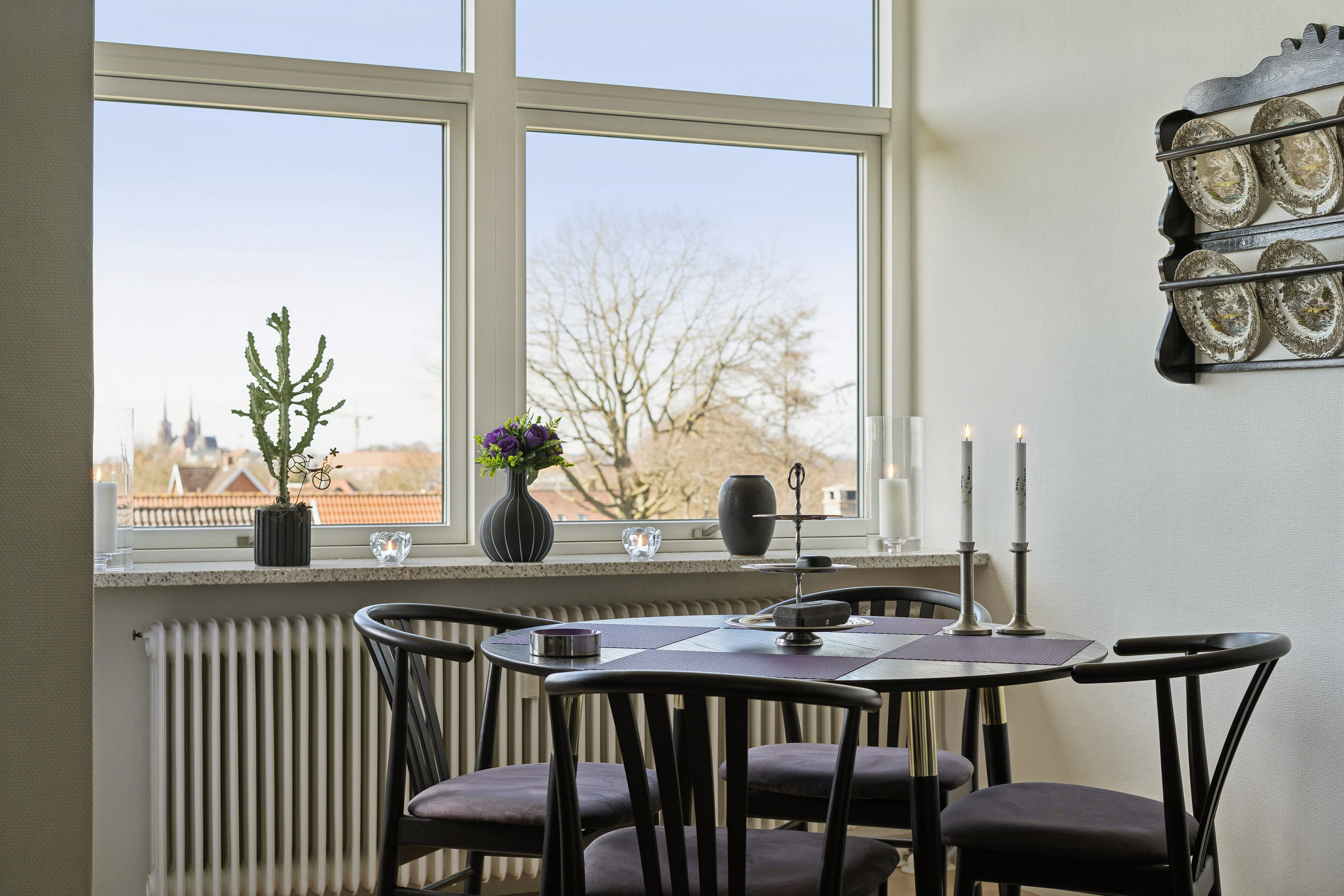 Fremhævet spisestue billede i fuldskærmstilstand. Billede af Gyvelvej 2A, 2. tv., 4000 Roskilde