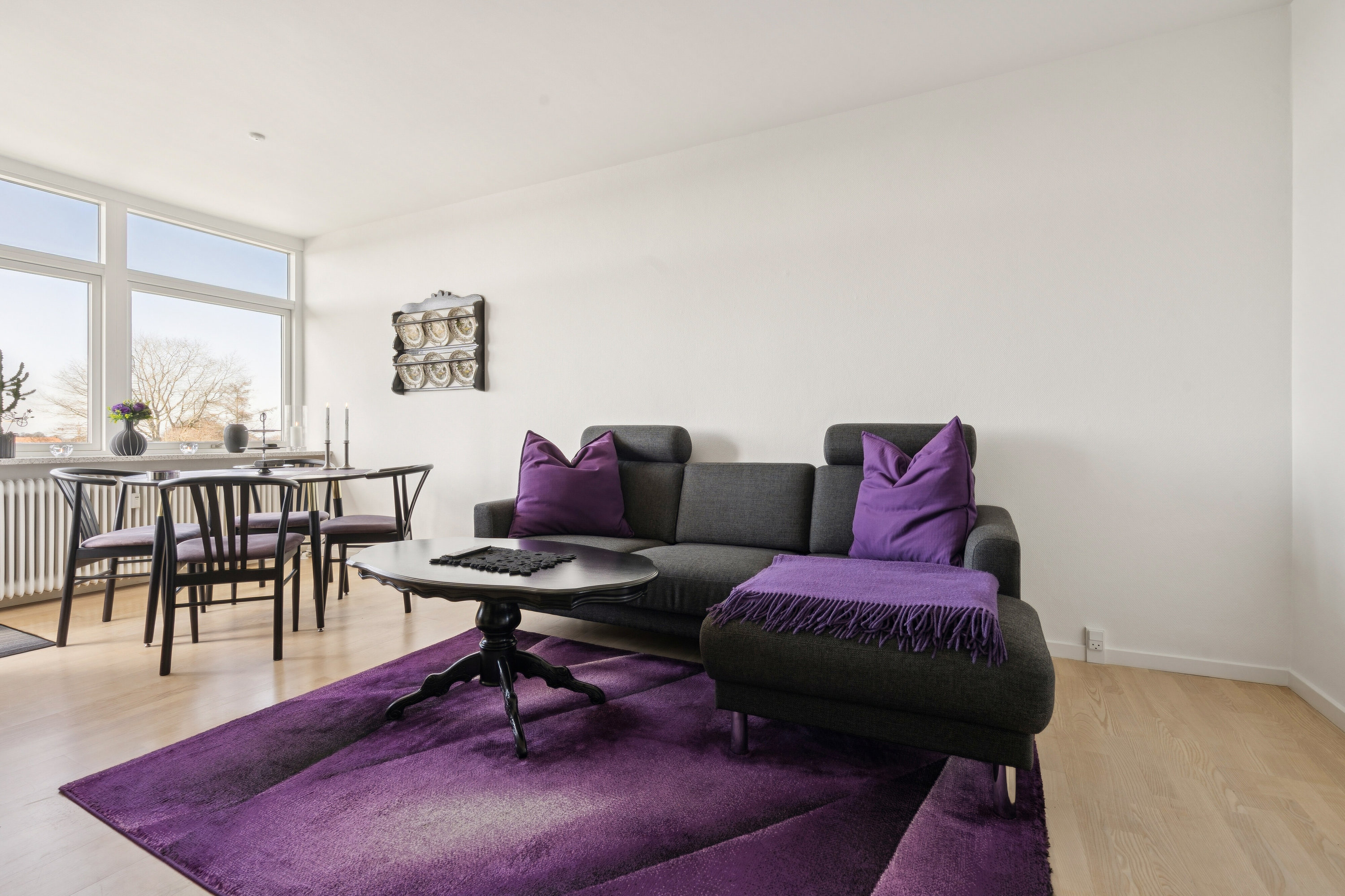 Fremhævet stue billede i fuldskærmstilstand. Billede af Gyvelvej 2A, 2. tv., 4000 Roskilde