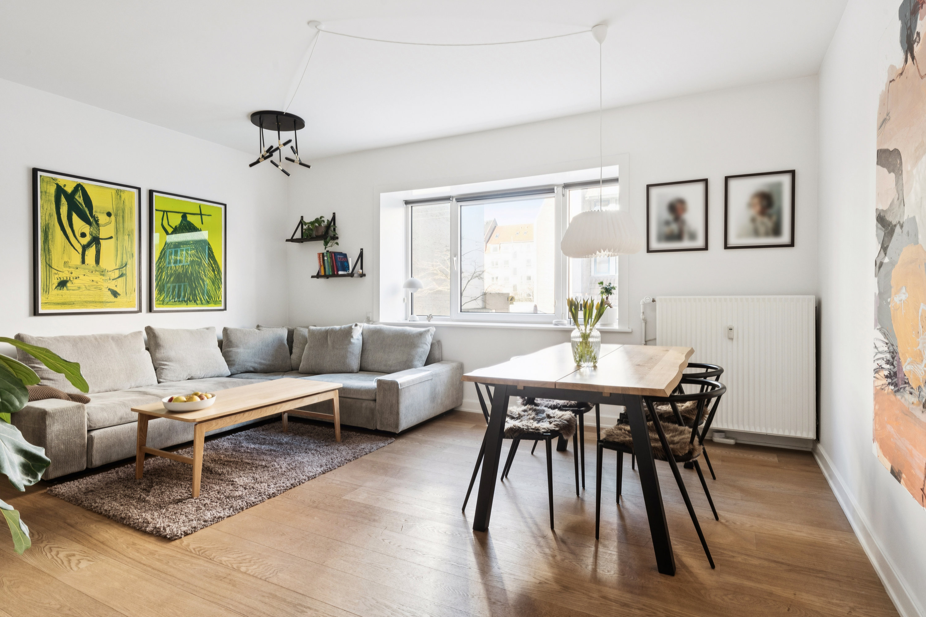 Fremhævet stue billede i fuldskærmstilstand. Billede af Vesterbro 84, 1. th., 9000 Aalborg