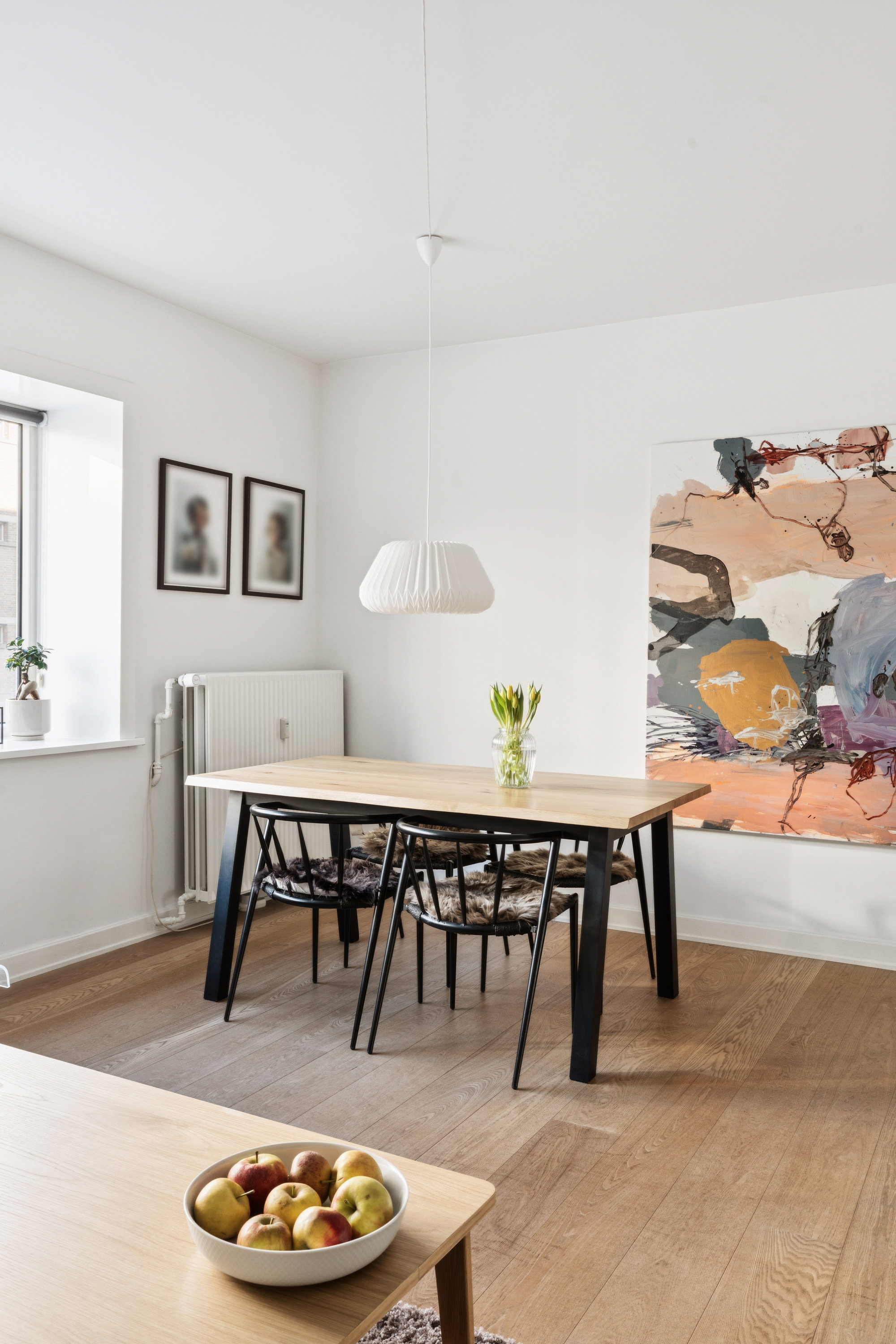 Fremhævet stue billede i fuldskærmstilstand. Billede af Vesterbro 84, 1. th., 9000 Aalborg