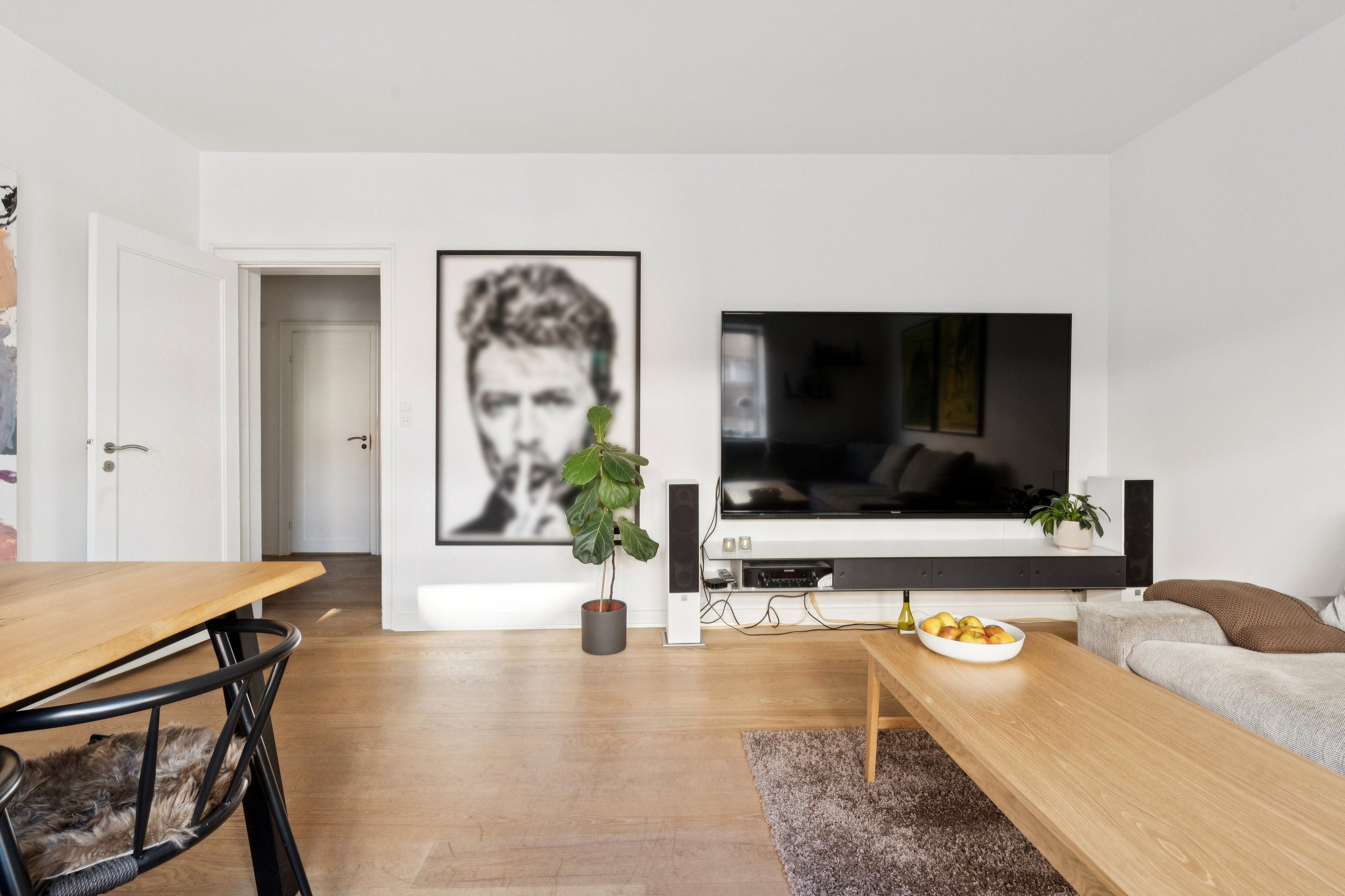 Fremhævet stue billede i fuldskærmstilstand. Billede af Vesterbro 84, 1. th., 9000 Aalborg