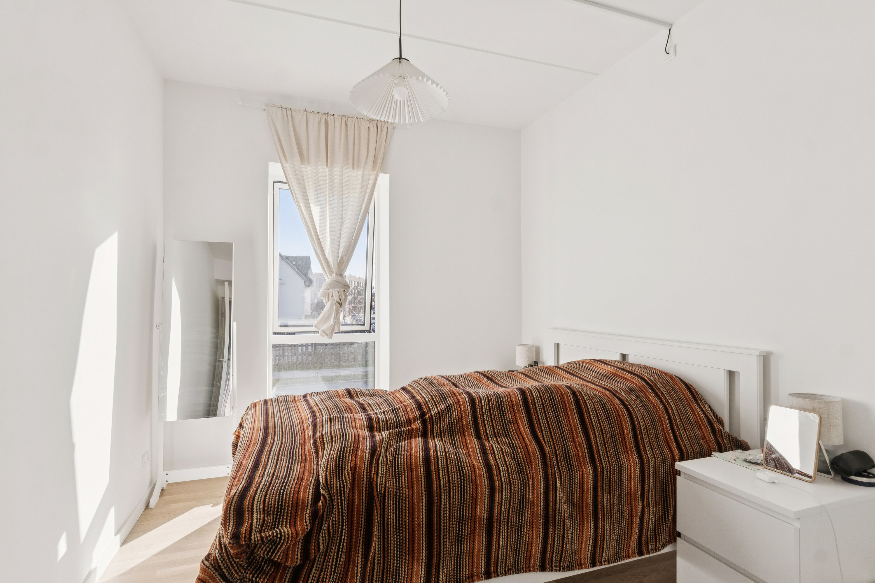 Fremhævet soveværelse billede i fuldskærmstilstand. Billede af Kirkebjerg Parkvej 10C, 1. tv., 2605 Brøndby