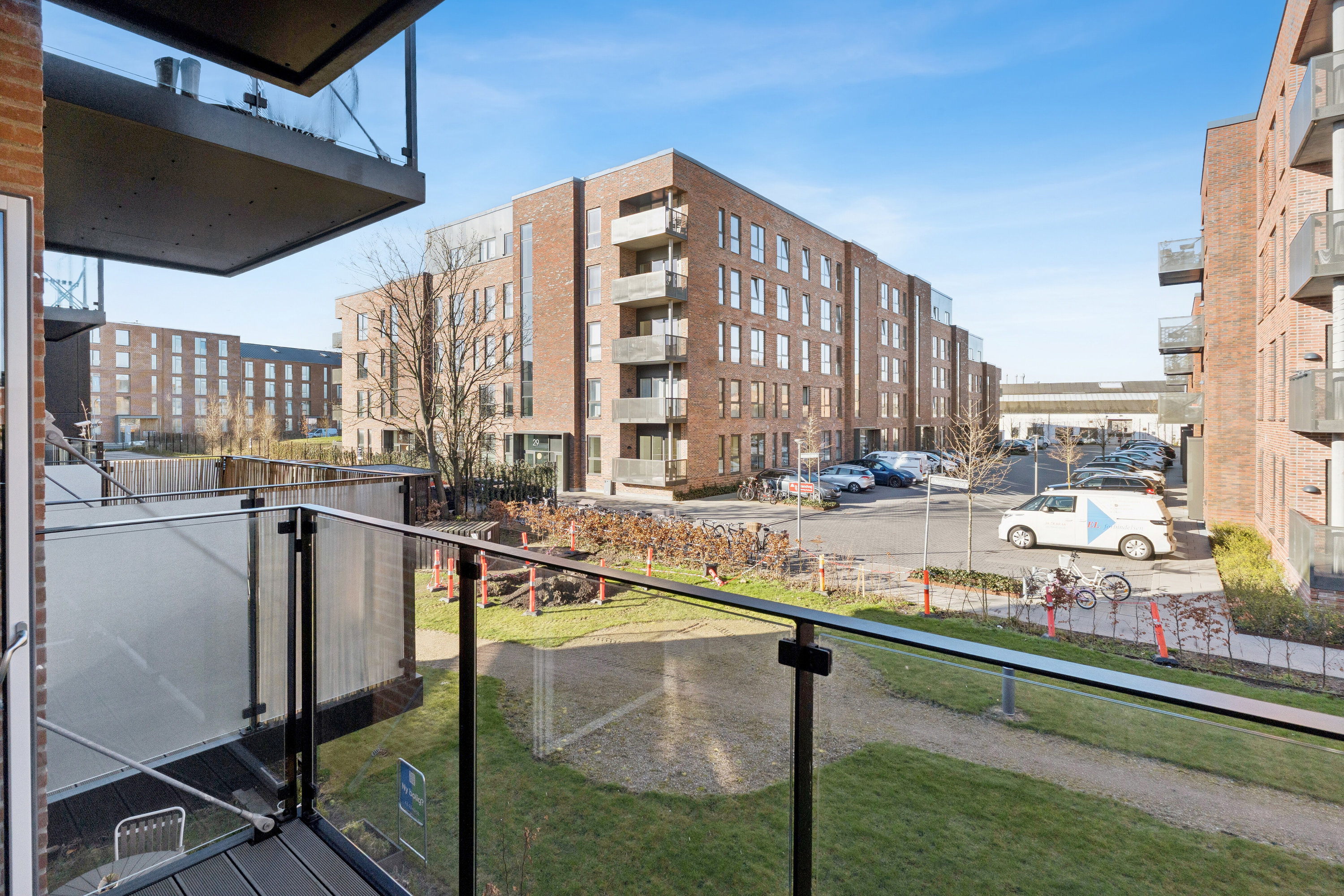 Fremhævet altan billede i fuldskærmstilstand. Billede af Kirkebjerg Parkvej 10C, 1. tv., 2605 Brøndby