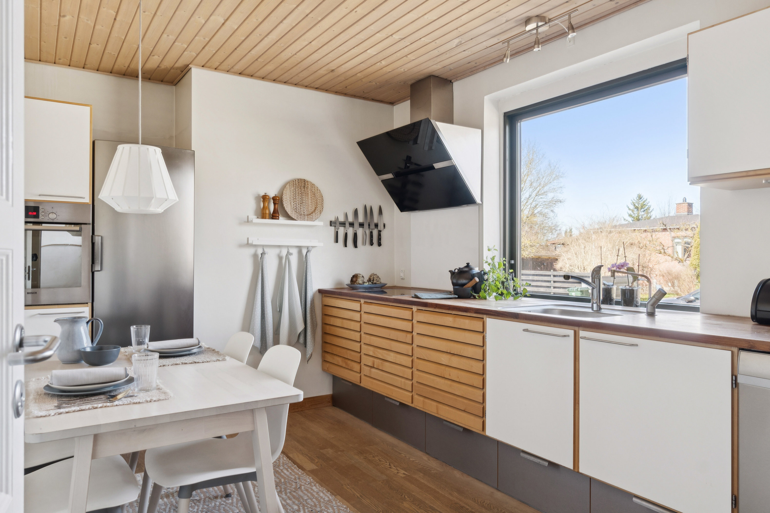 Fremhævet køkken billede i fuldskærmstilstand. Billede af Møllevænget 45, 2800 Kongens Lyngby