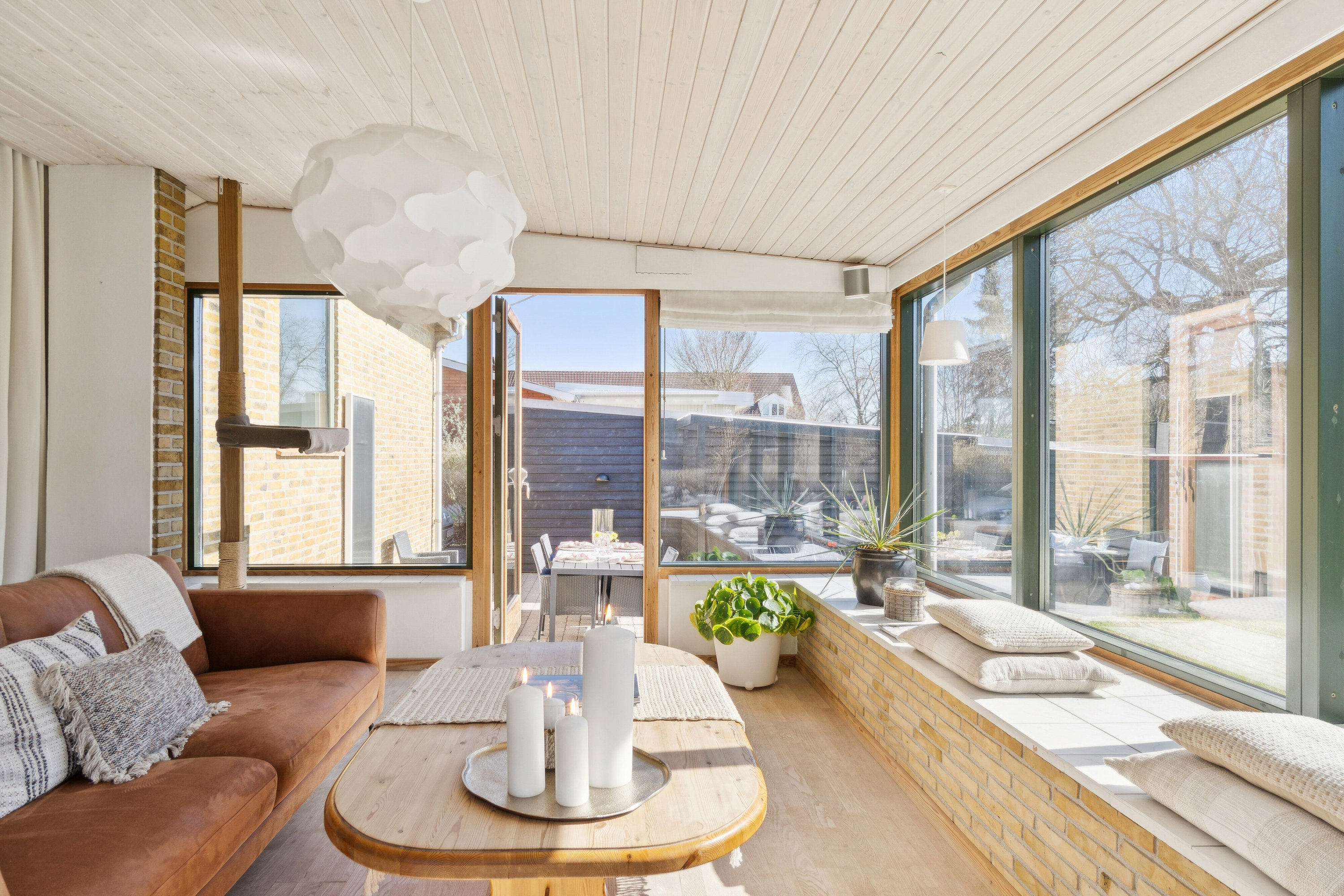 Fremhævet stue billede i fuldskærmstilstand. Billede af Møllevænget 45, 2800 Kongens Lyngby