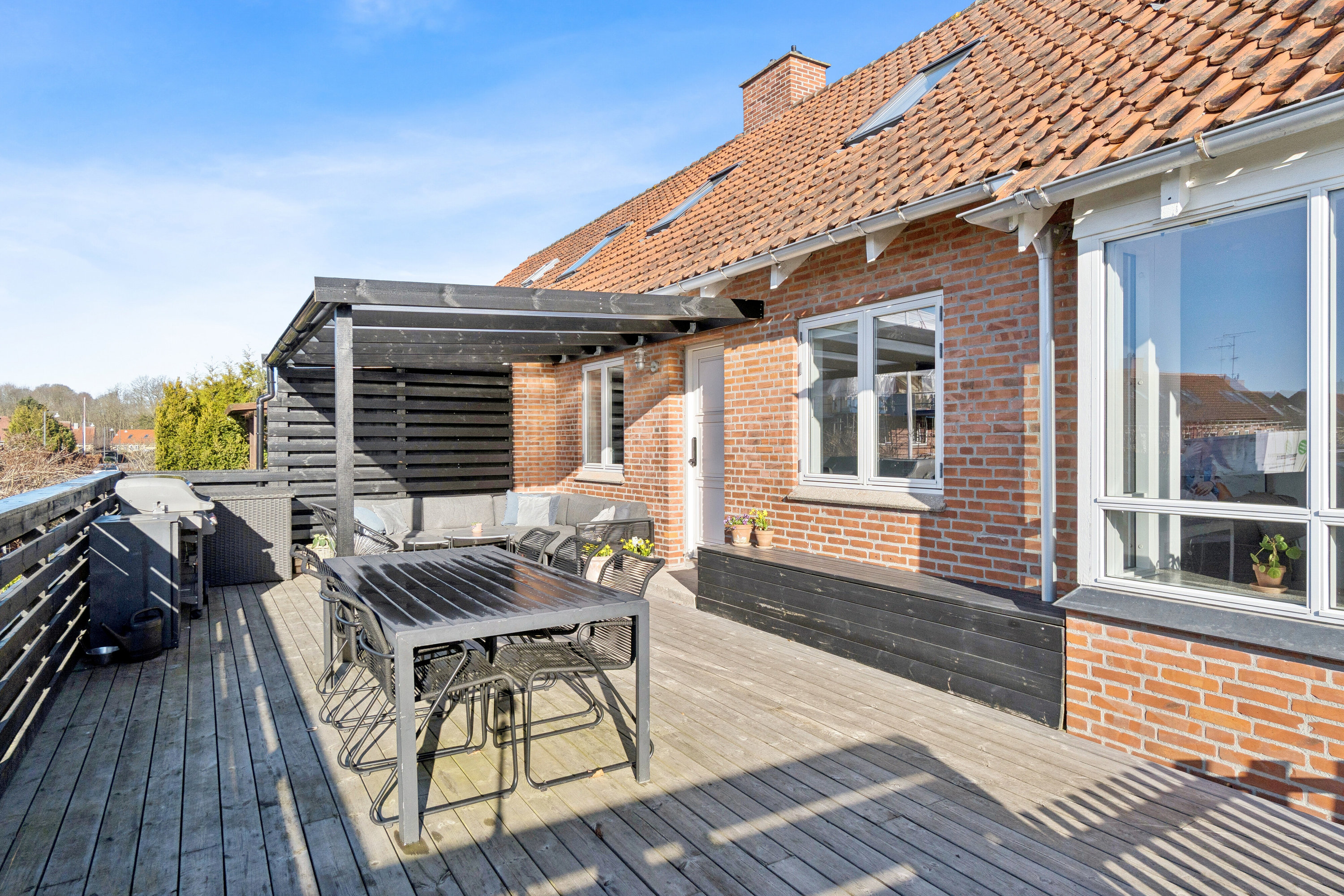 Fremhævet terrasse billede i fuldskærmstilstand. Billede af Nørregårdsvej 132, 2610 Rødovre