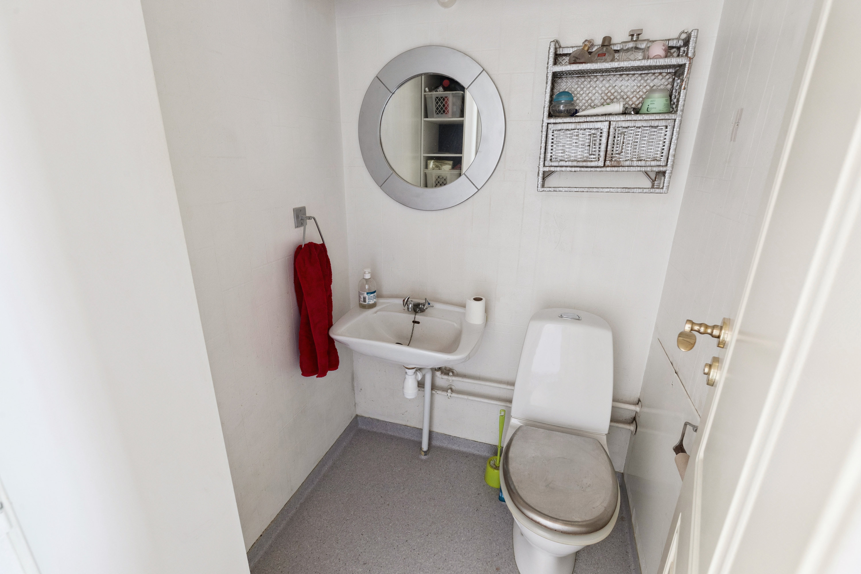 Fremhævet badeværelse billede i fuldskærmstilstand. Billede af Saven C 4, 1. 2., Høje Taastrup, 2630 Taastrup