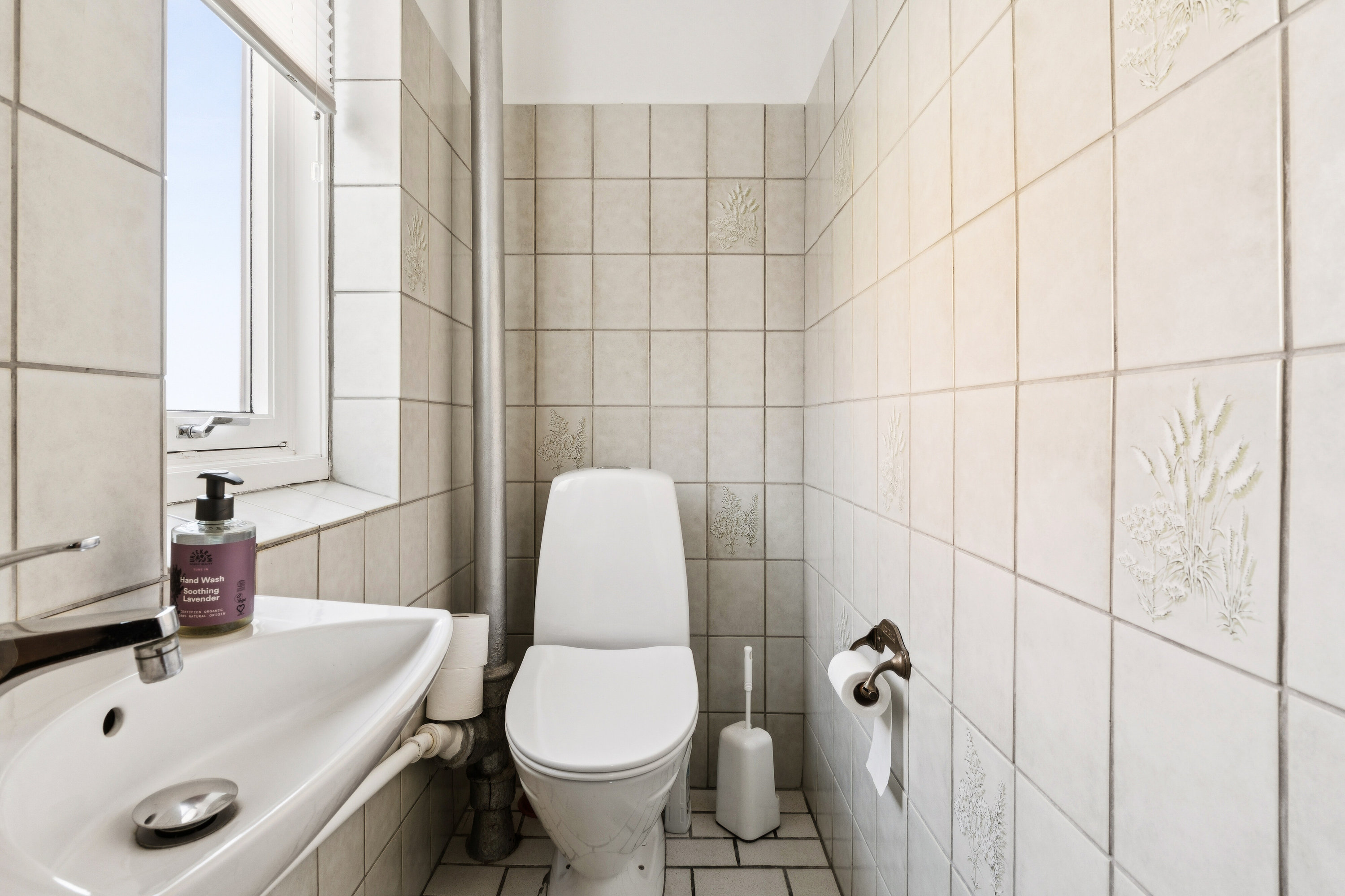 Fremhævet badeværelse billede i fuldskærmstilstand. Billede af Buddingevej 66A, 2800 Kongens Lyngby