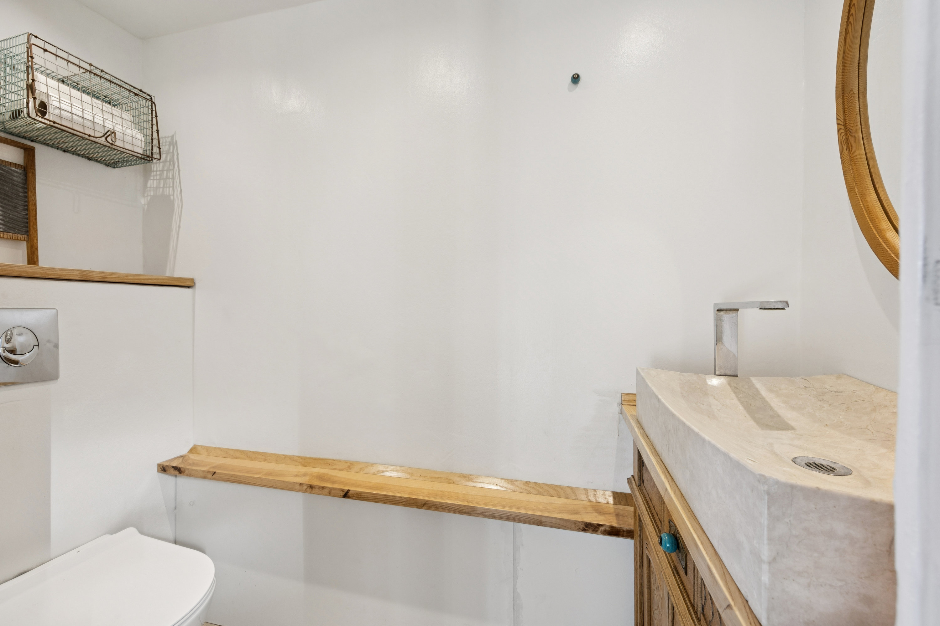 Fremhævet toilet billede i fuldskærmstilstand. Billede af Råhovedvej 30, 4672 Klippinge