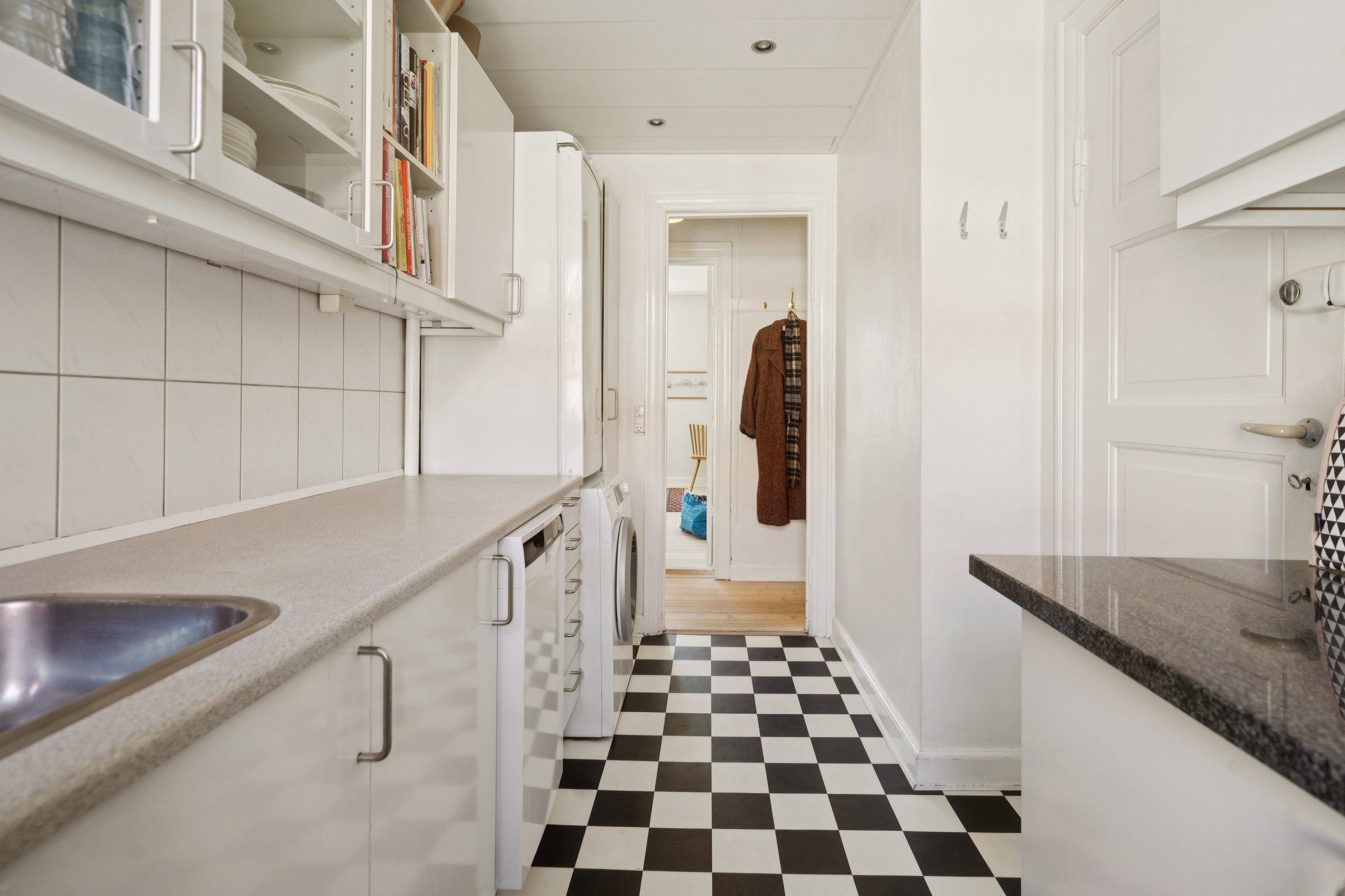 Fremhævet badeværelse billede i fuldskærmstilstand. Billede af H.V. Nyholms Vej 13, 2. th., 2000 Frederiksberg