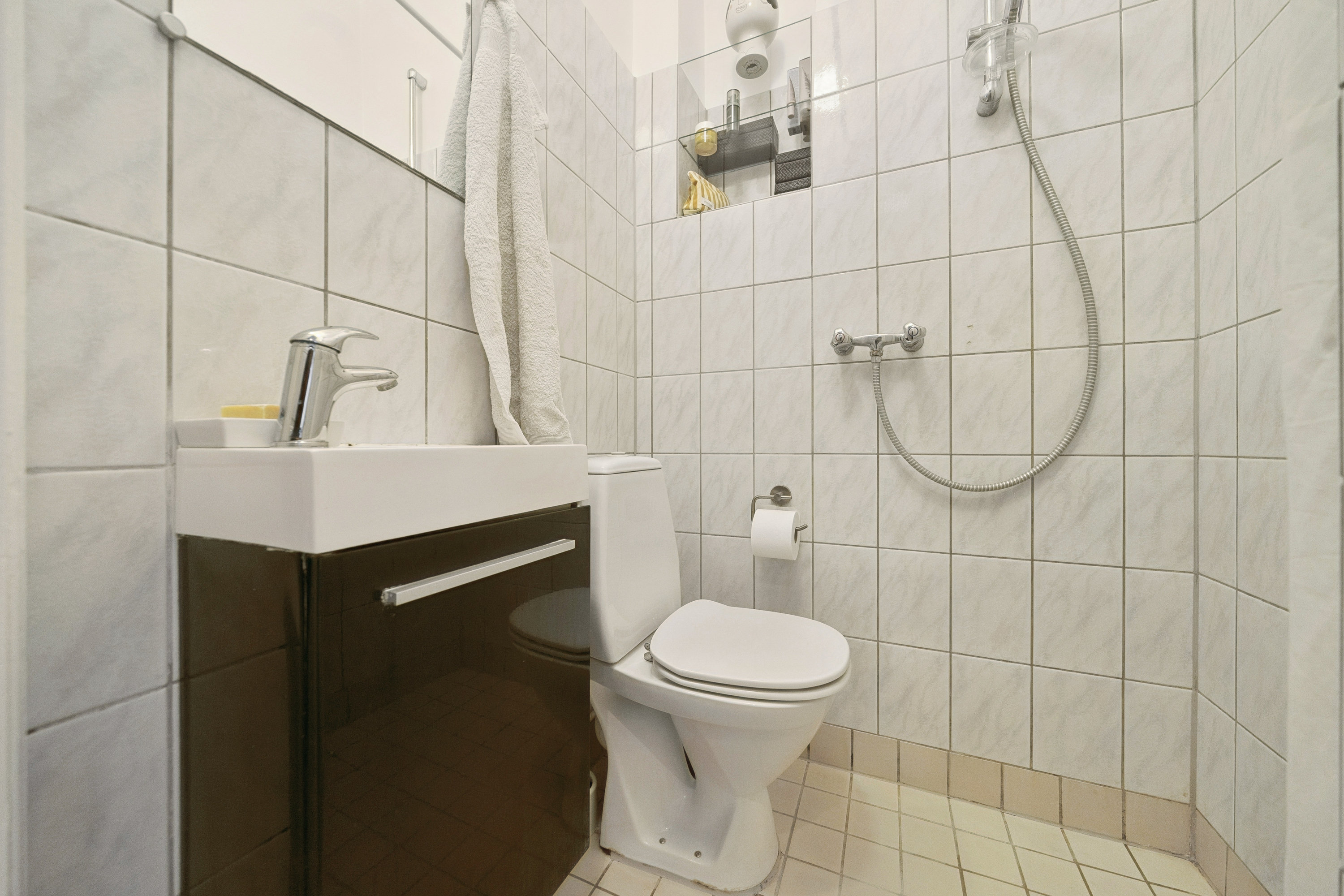 Fremhævet badeværelse billede i fuldskærmstilstand. Billede af H.V. Nyholms Vej 13, 2. th., 2000 Frederiksberg