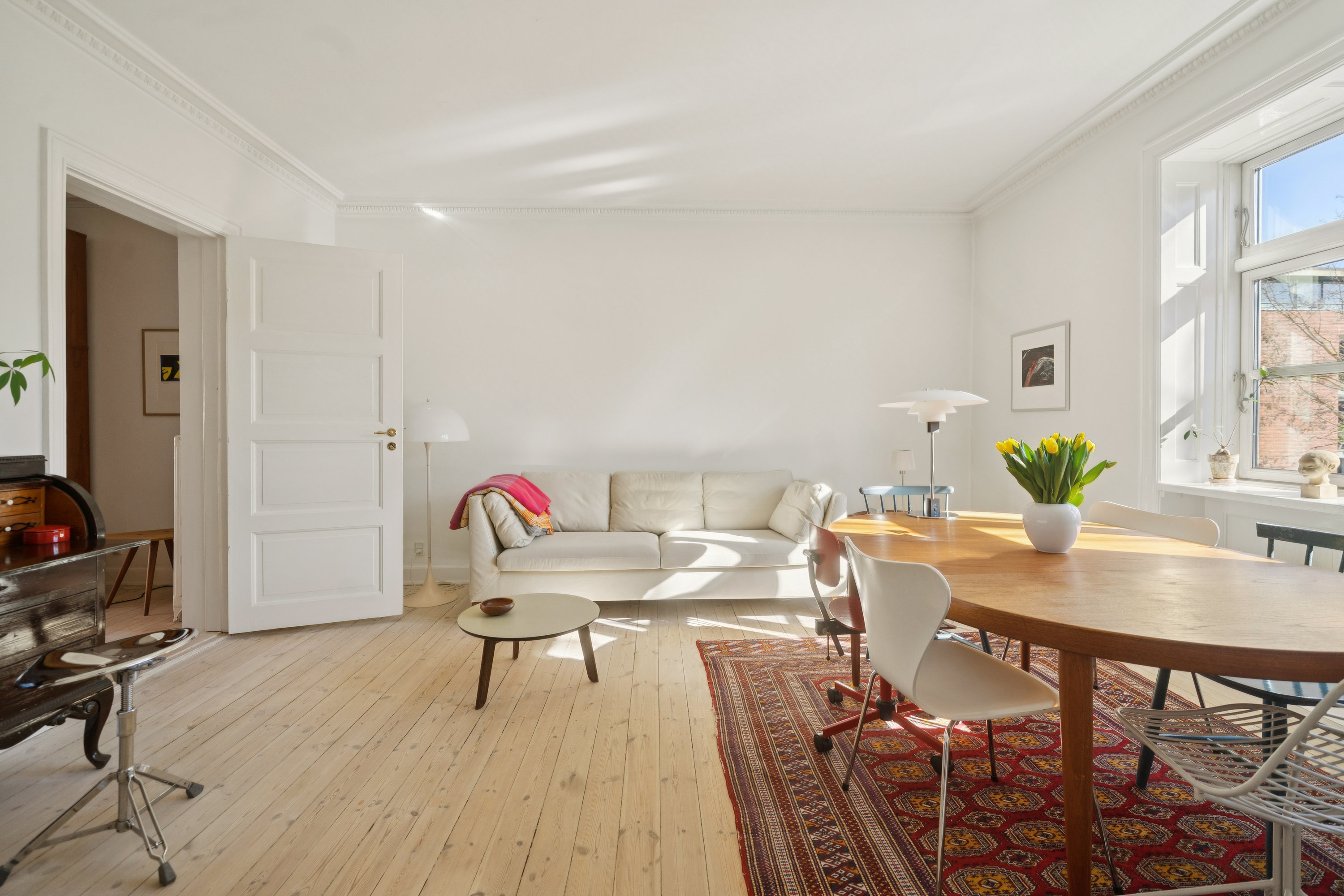 Fremhævet stue billede i fuldskærmstilstand. Billede af H.V. Nyholms Vej 13, 2. th., 2000 Frederiksberg