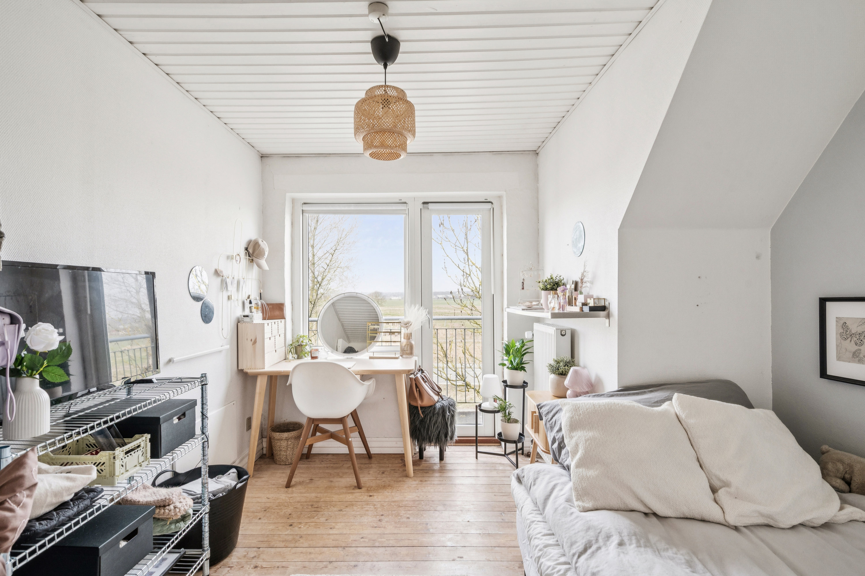 Fremhævet stue billede i fuldskærmstilstand. Billede af Tålforvej 2B, 8250 Egå