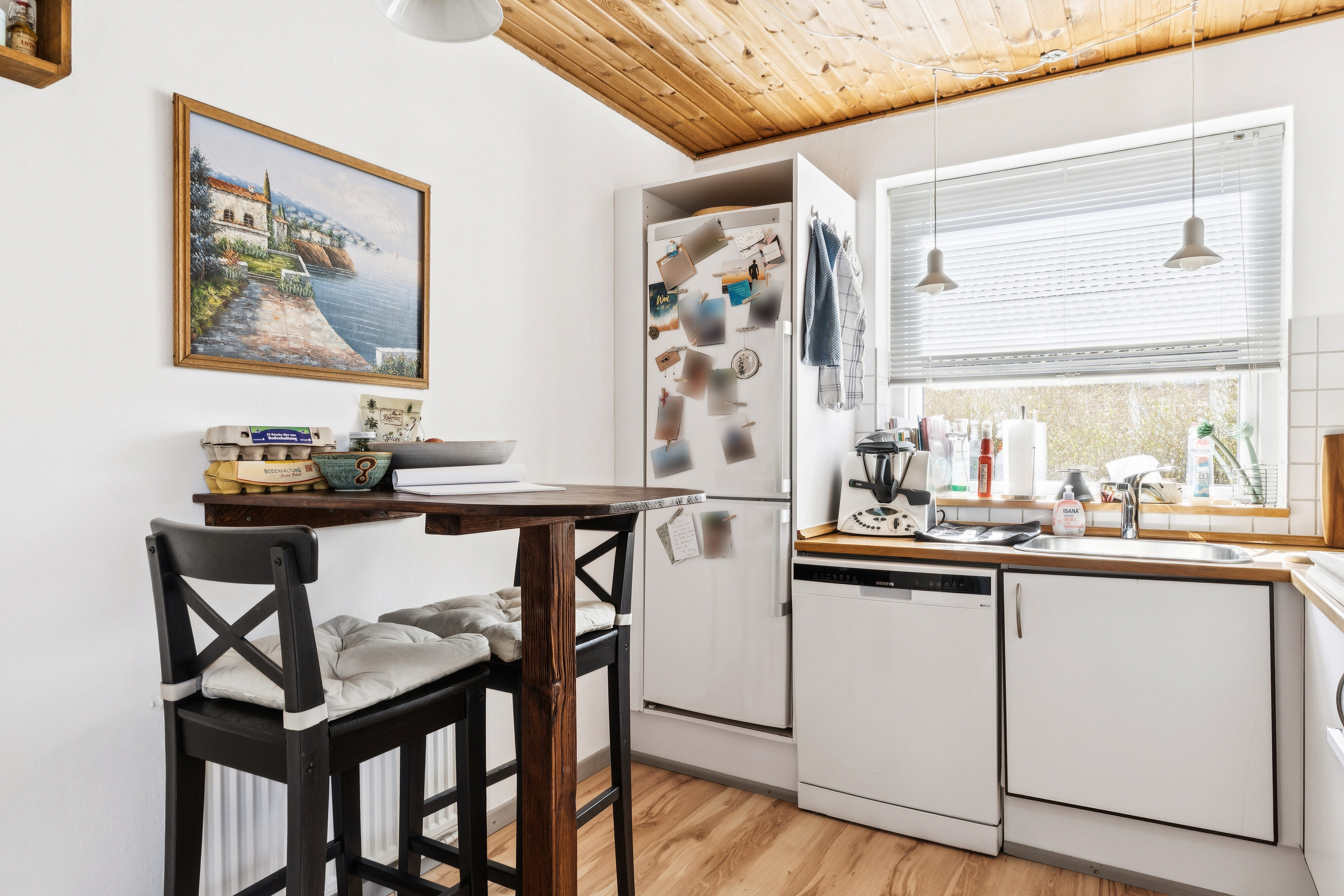 Fremhævet indendørs billede i fuldskærmstilstand. Billede af Æblevænget 12, st.., 6330 Padborg