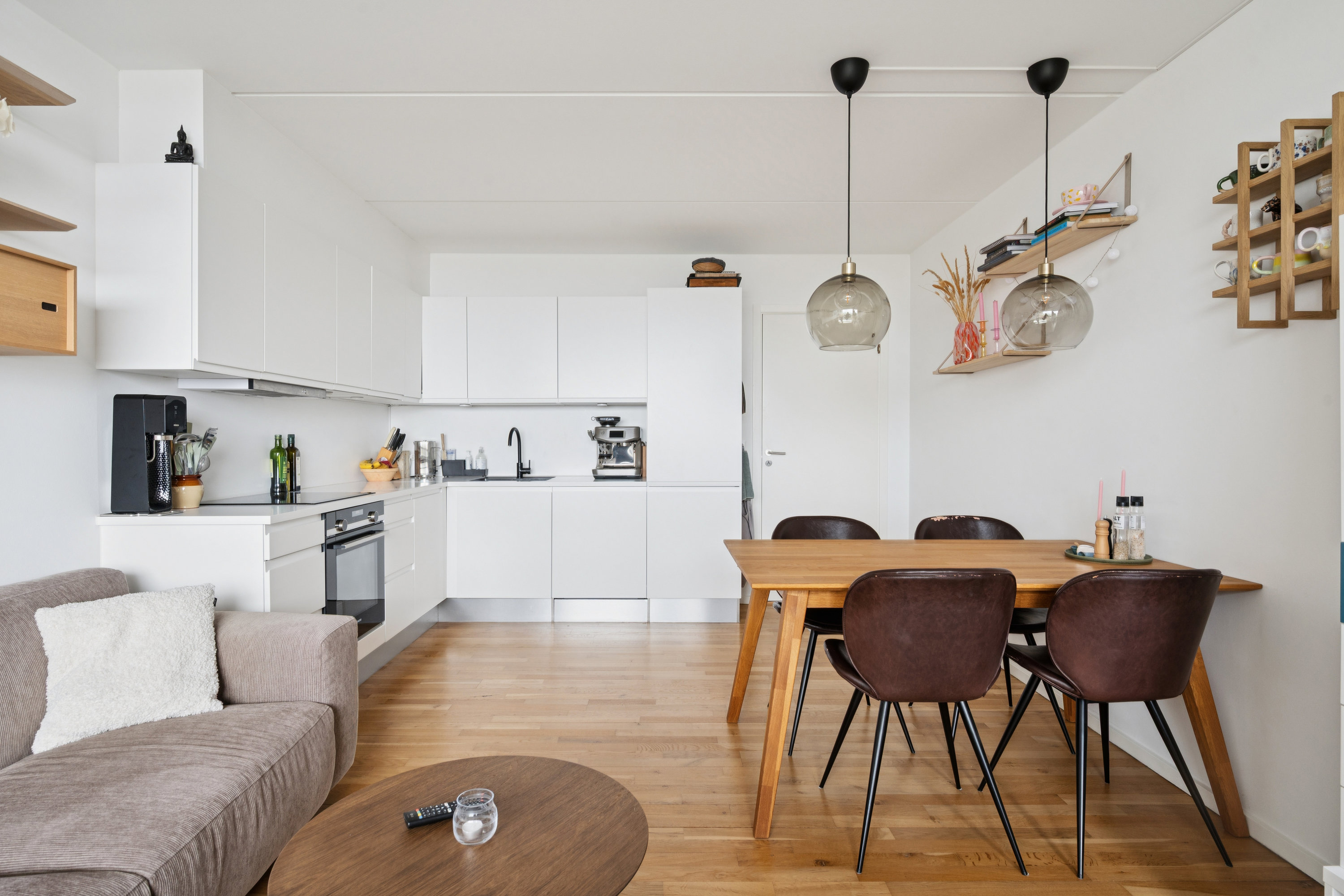 Fremhævet stue billede i fuldskærmstilstand. Billede af Vestervang 26, 4. th., 8000 Aarhus C